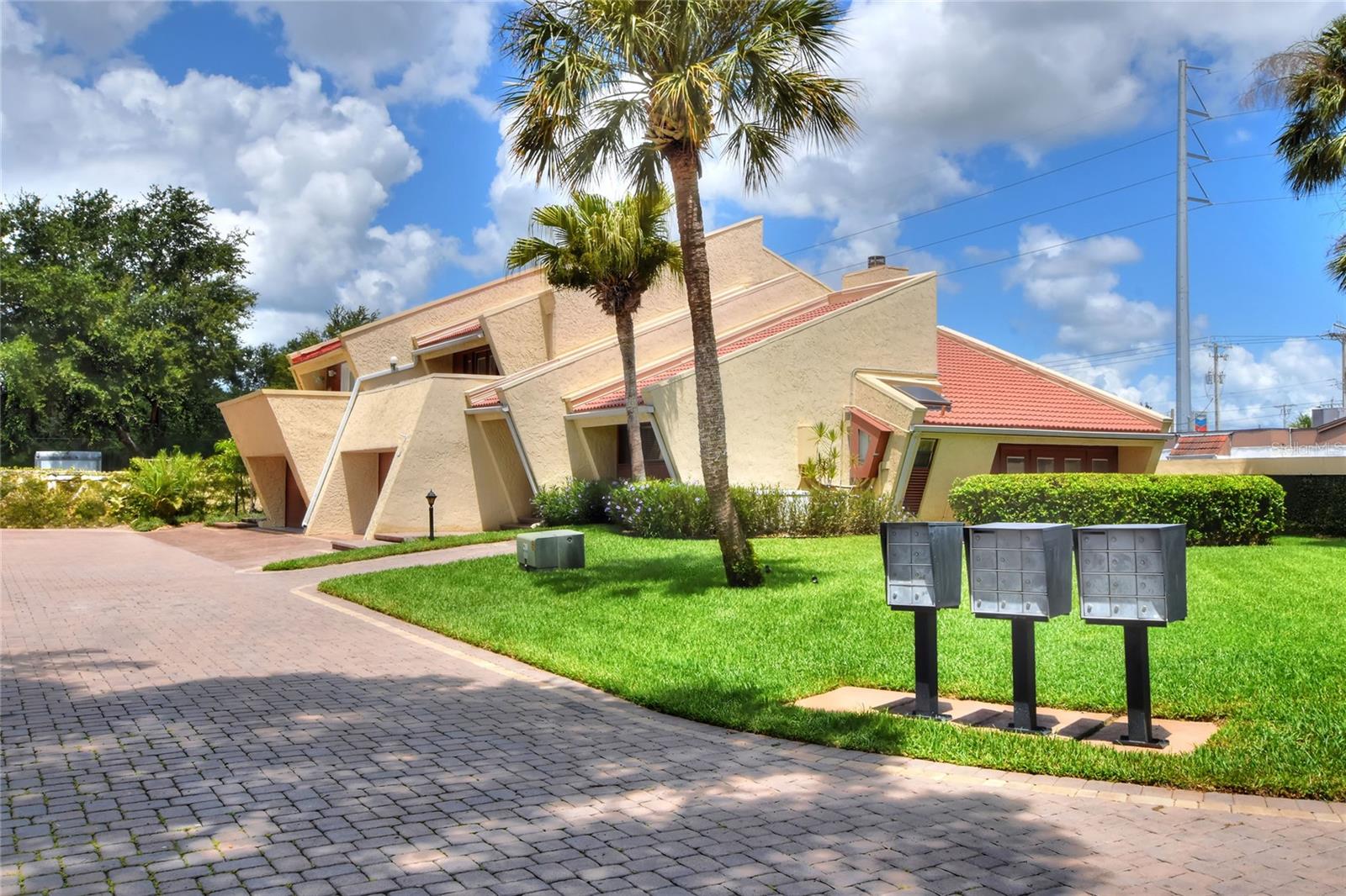 2 CASARENA CT, WINTER HAVEN, FL, 33881