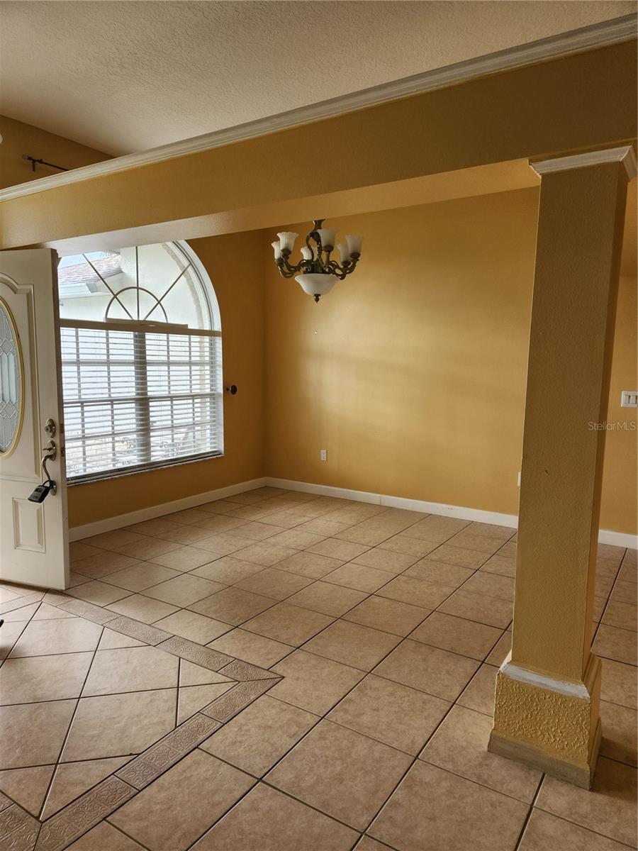 1949 TIPTREE CIR, ORLANDO, FL, 32837