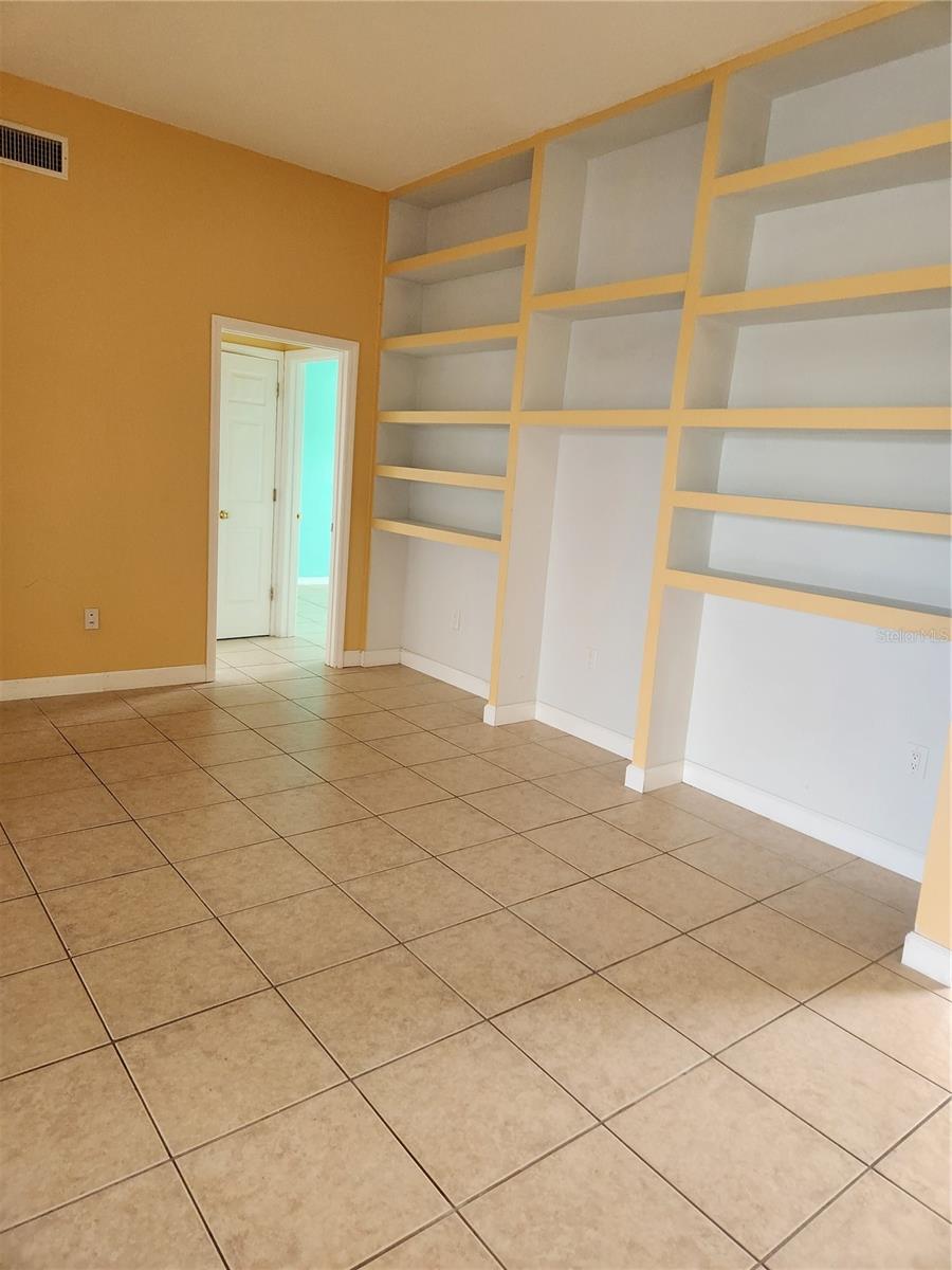 1949 TIPTREE CIR, ORLANDO, FL, 32837
