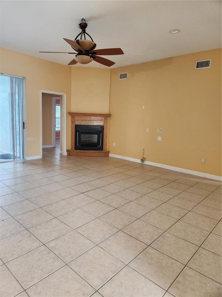 1949 TIPTREE CIR, ORLANDO, FL, 32837