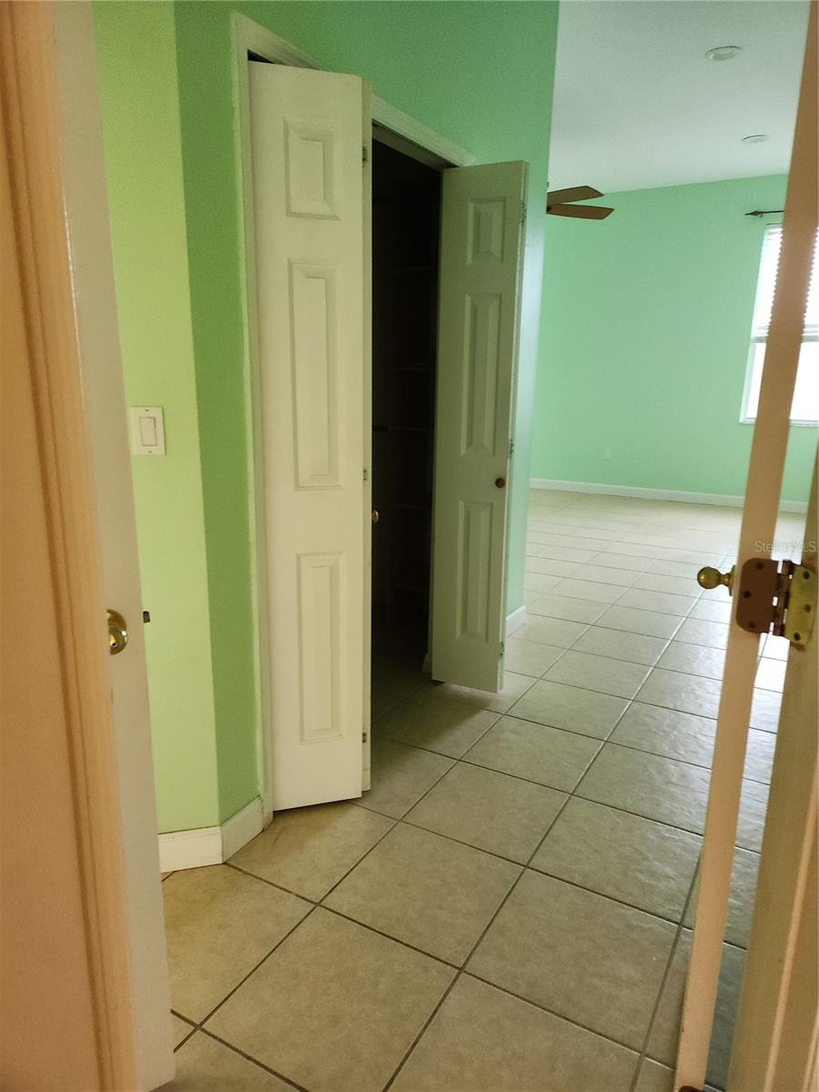 1949 TIPTREE CIR, ORLANDO, FL, 32837