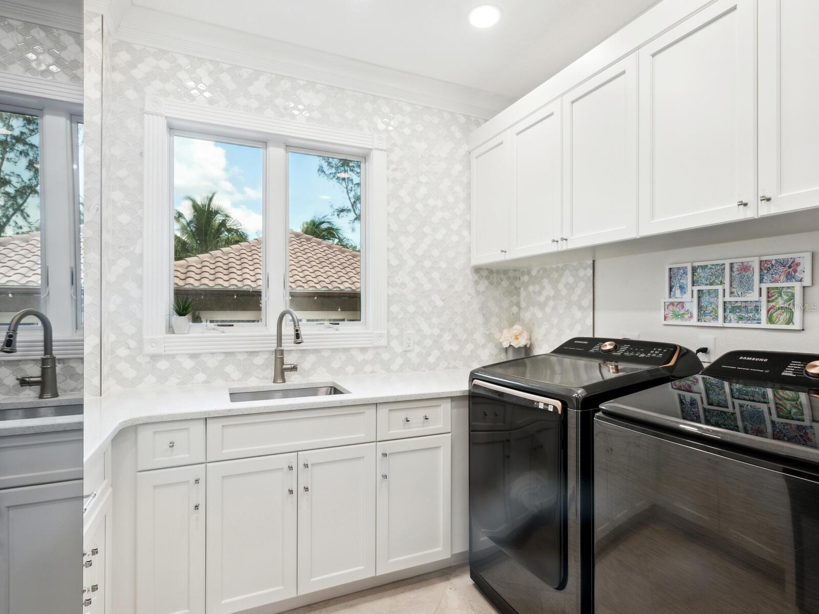1040 GULF WINDS WAY, NOKOMIS, FL, 34275