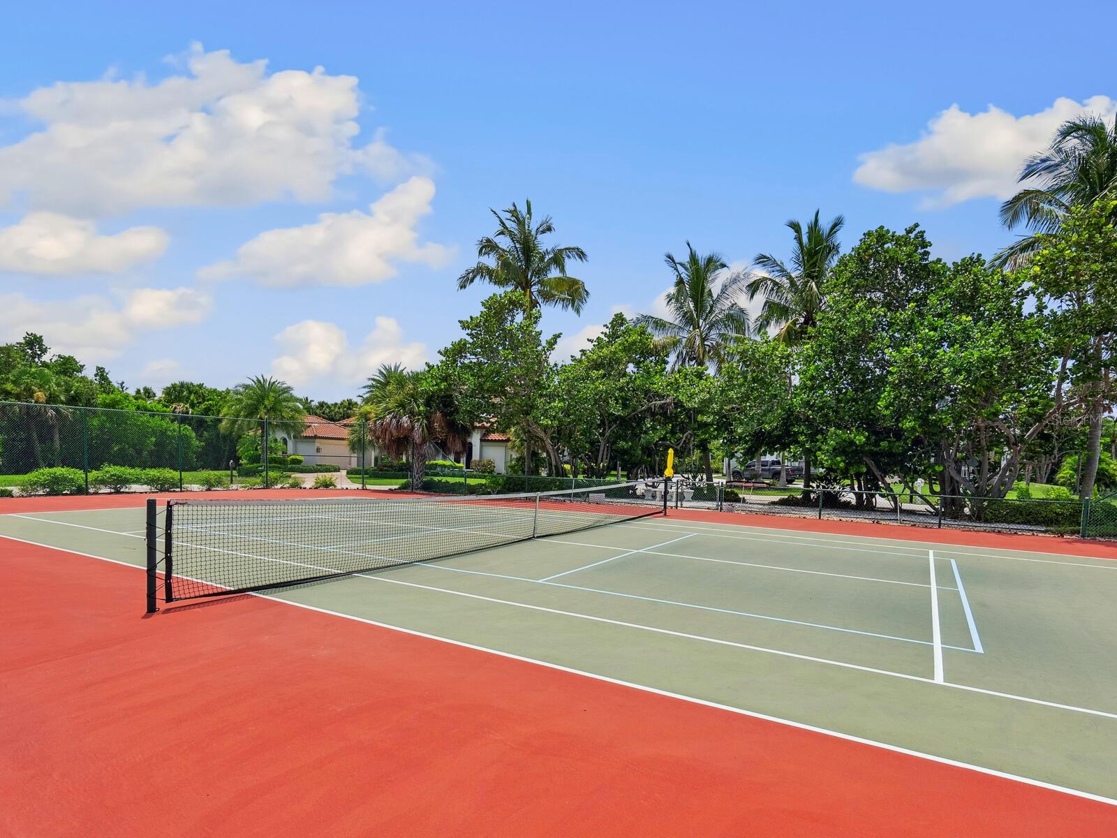 1040 GULF WINDS WAY, NOKOMIS, FL, 34275