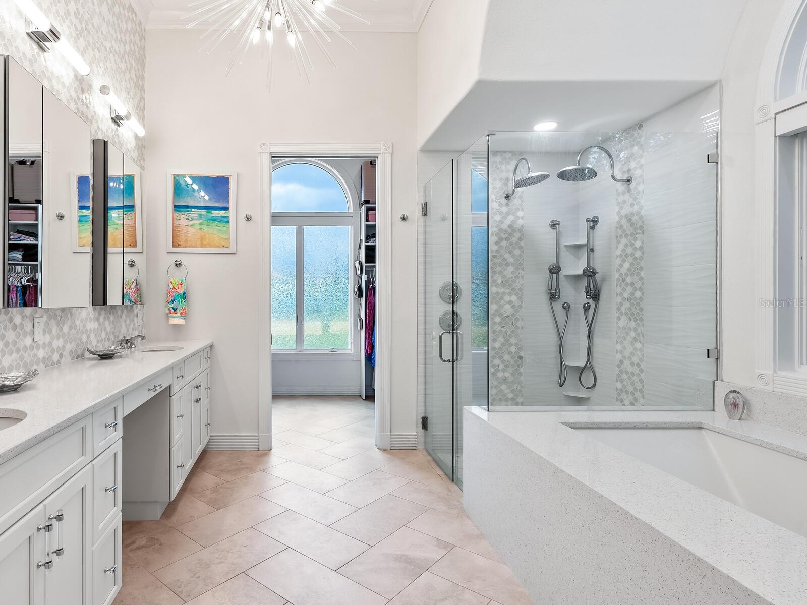 1040 GULF WINDS WAY, NOKOMIS, FL, 34275