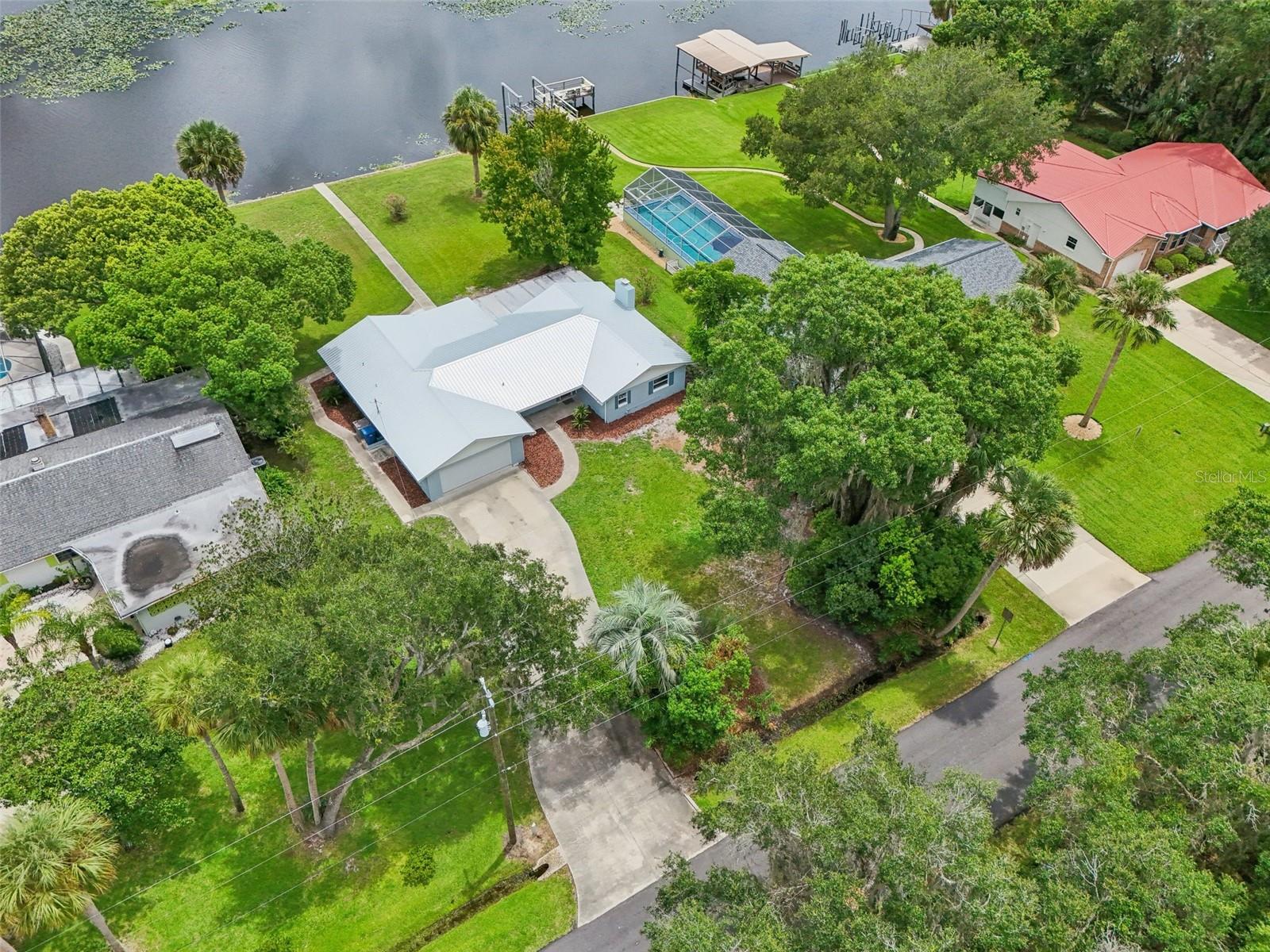 1553 LAKESIDE DR, DELAND, FL, 32720