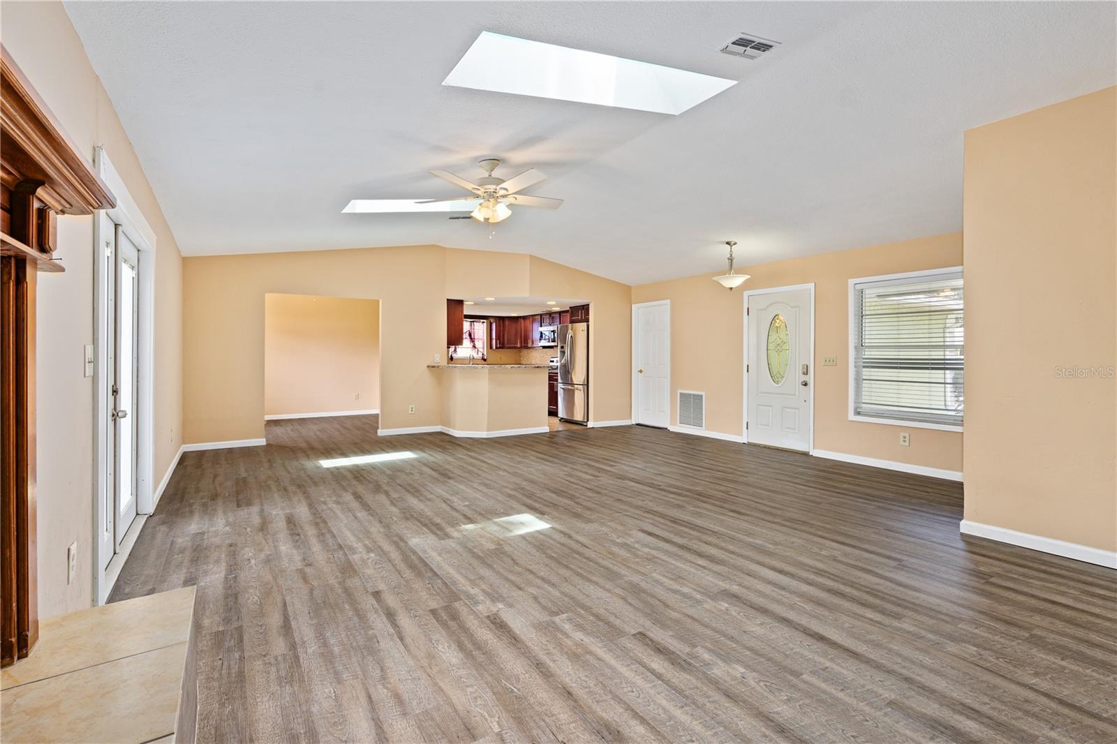 2212 KUMQUAT DR, EDGEWATER, FL, 32141