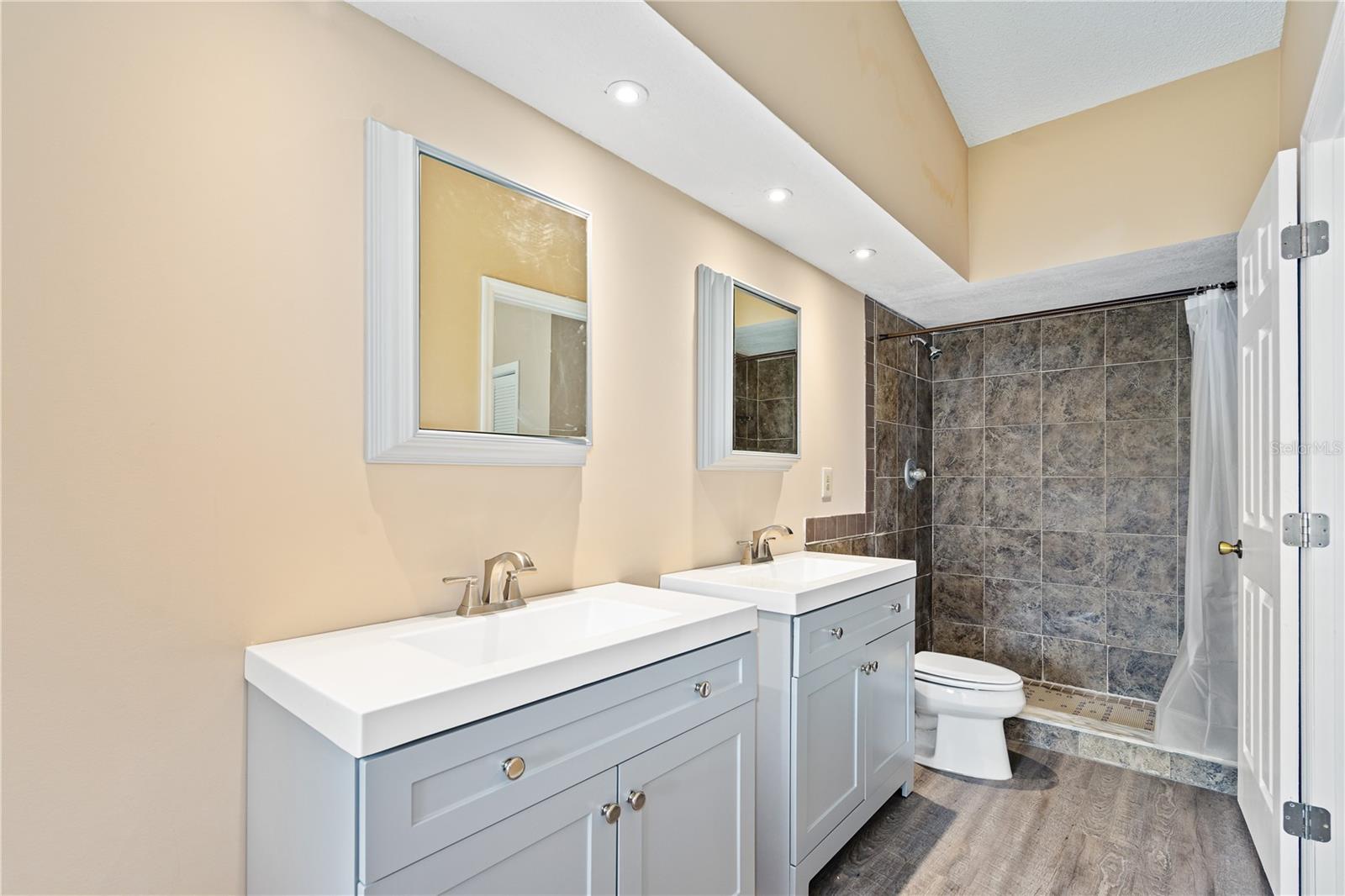 2212 KUMQUAT DR, EDGEWATER, FL, 32141