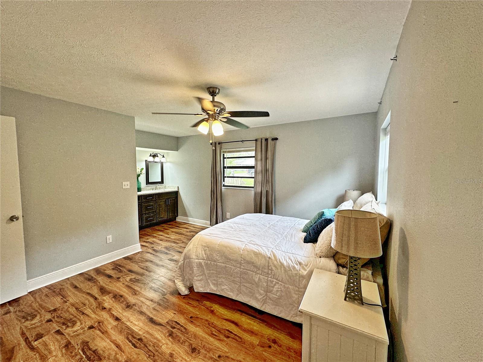 902 HOMEWOOD DR, BRANDON, FL, 33511
