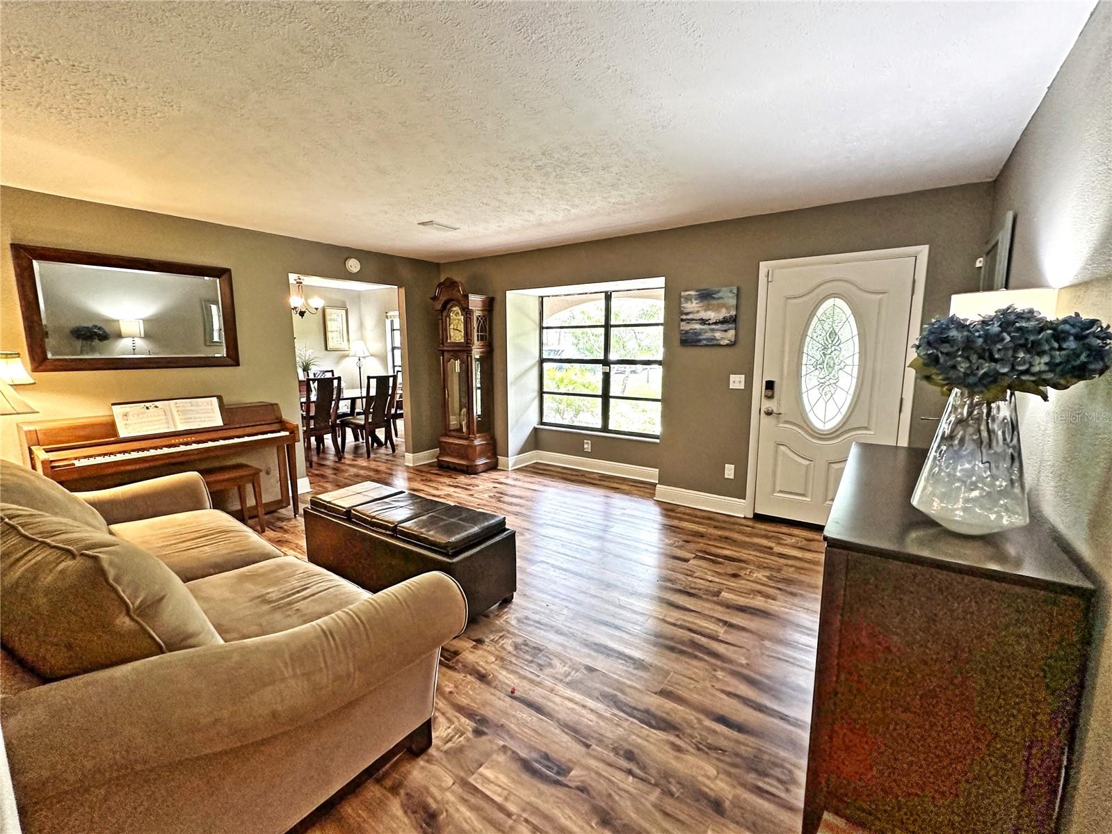 902 HOMEWOOD DR, BRANDON, FL, 33511