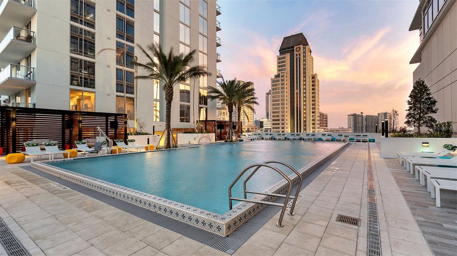 225 1ST AVE N #A1, ST PETERSBURG, FL, 33701