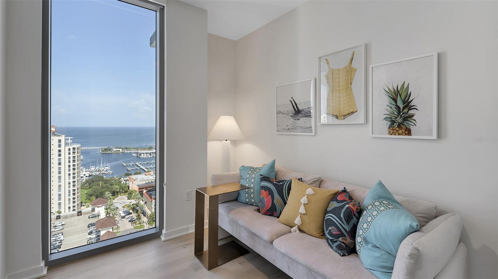 225 1ST AVE N #B2, ST PETERSBURG, FL, 33701