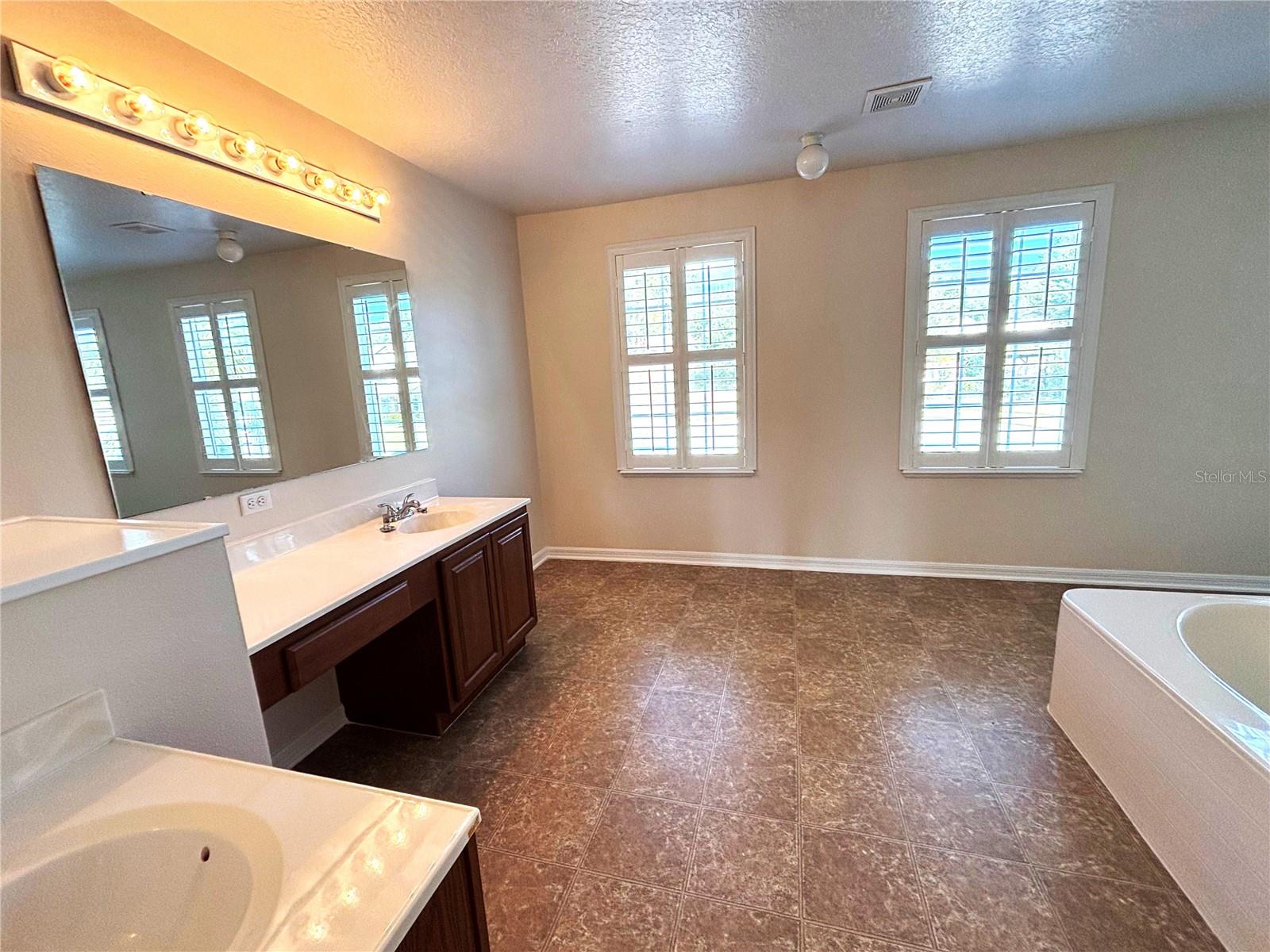 108 COLONIAL PINE LN, MINNEOLA, FL, 34715