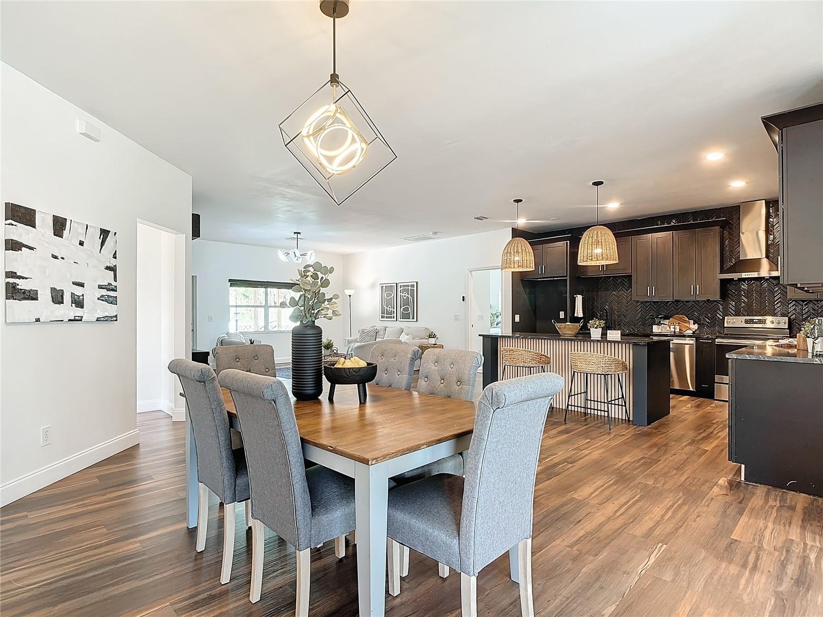 130 16TH AVE NE, NAPLES, FL, 34120