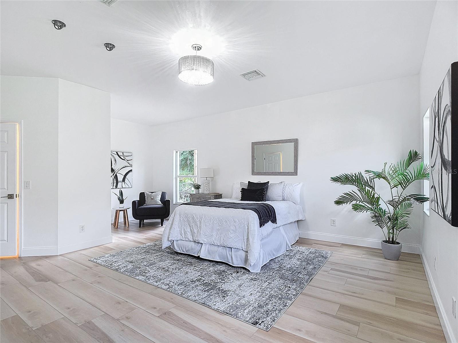 130 16TH AVE NE, NAPLES, FL, 34120