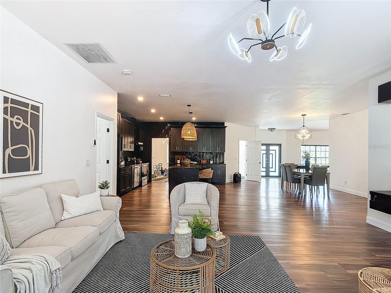130 16TH AVE NE, NAPLES, FL, 34120