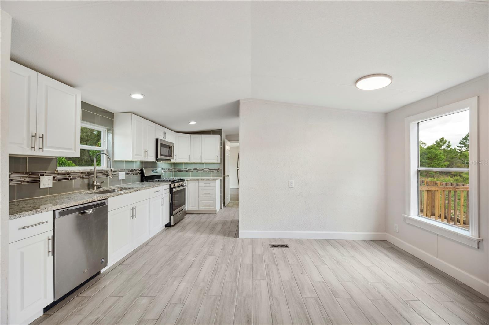 137 WOODSTORK WAY, FROSTPROOF, FL, 33843