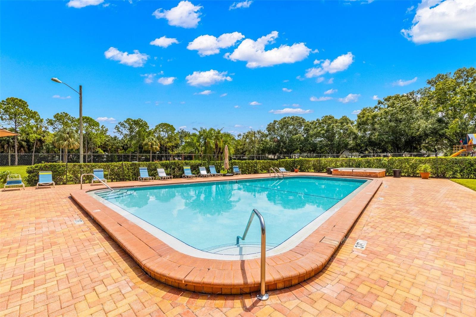 4303 LA RIVIERA CT, TAMPA, FL, 33611