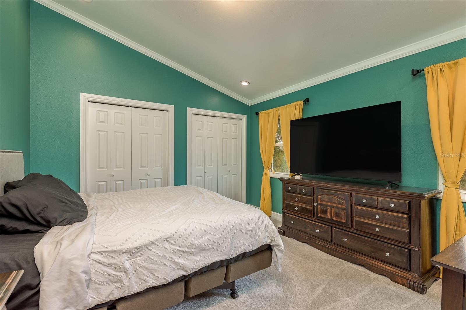 5124 LITHIA SPRINGS RD, LITHIA, FL, 33547