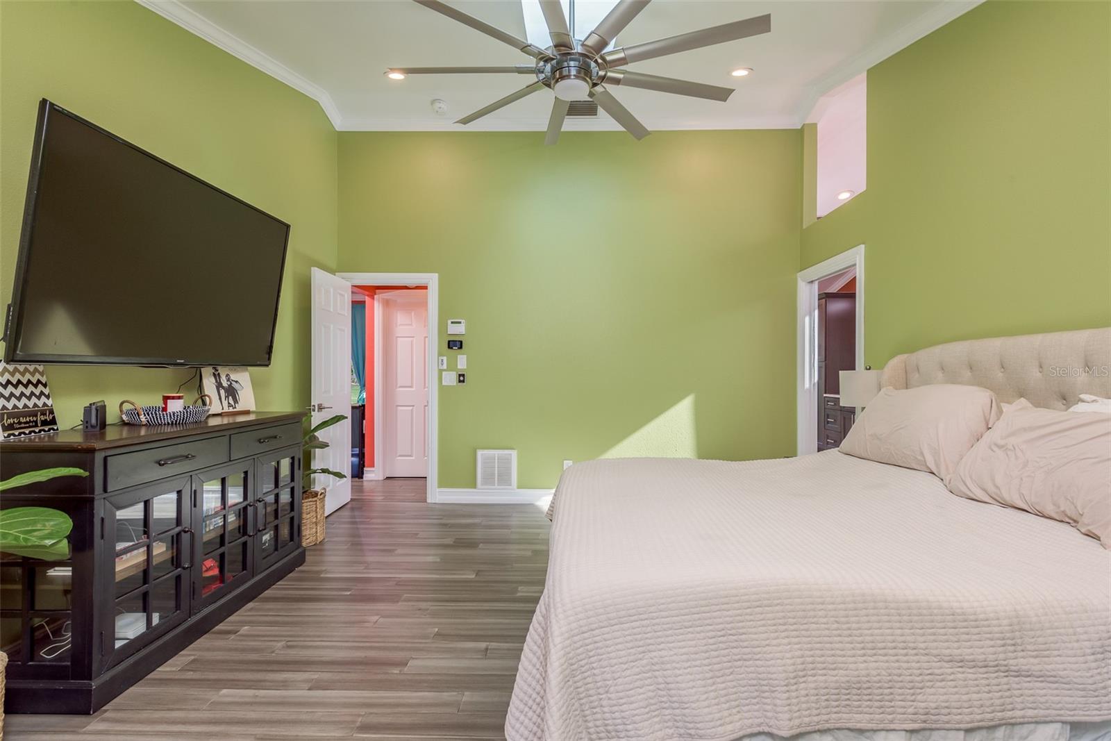 5124 LITHIA SPRINGS RD, LITHIA, FL, 33547