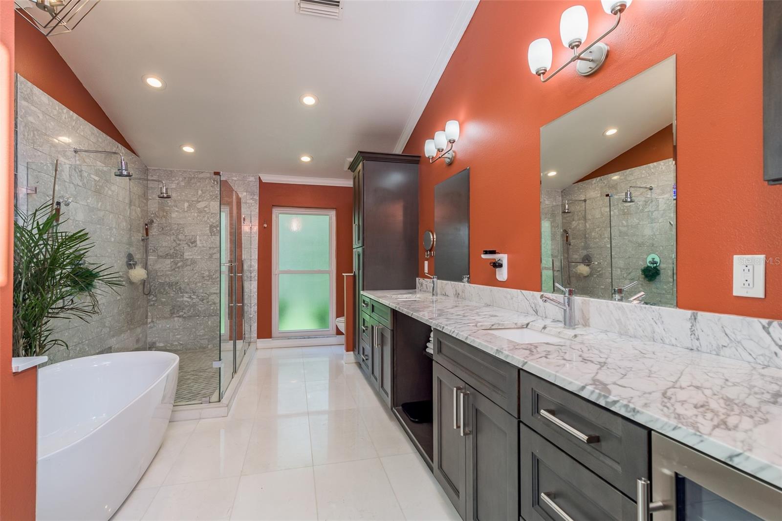 5124 LITHIA SPRINGS RD, LITHIA, FL, 33547