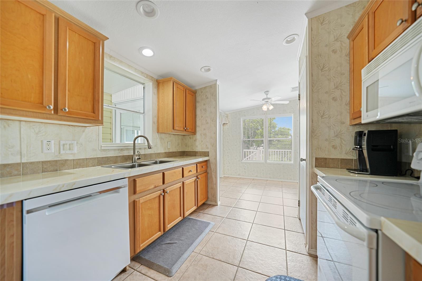 31 FREEMAN AVE, PUNTA GORDA, FL, 33950