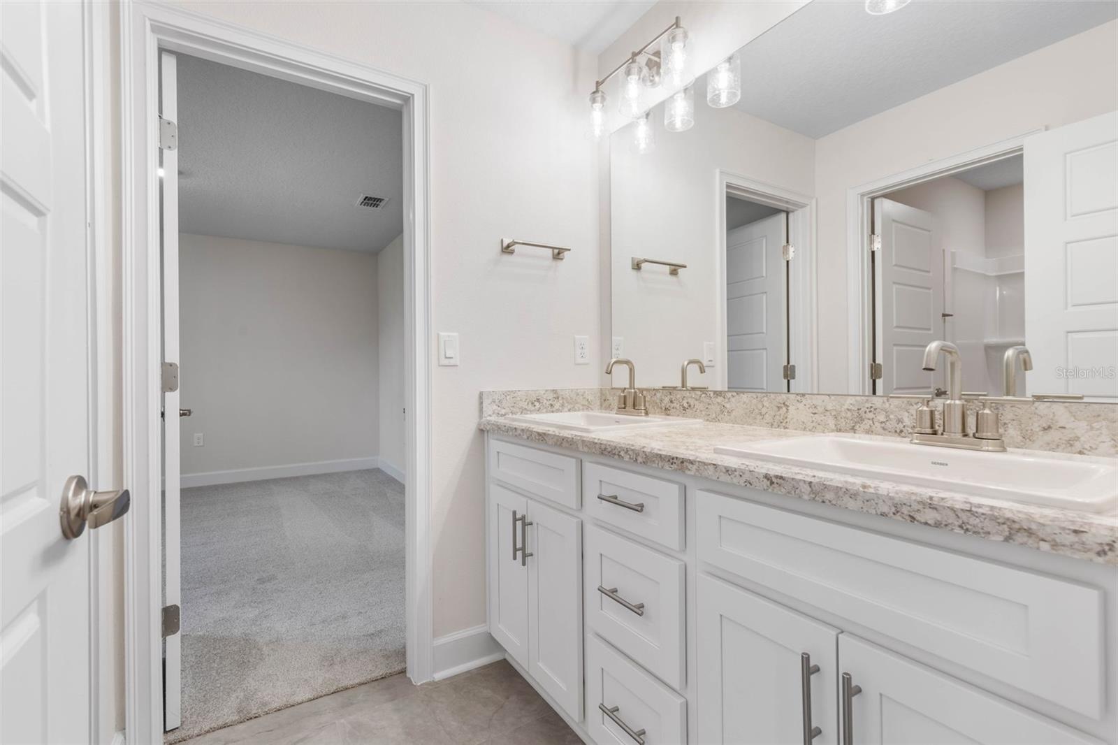 8 KAYDOT CT, PALM COAST, FL, 32164