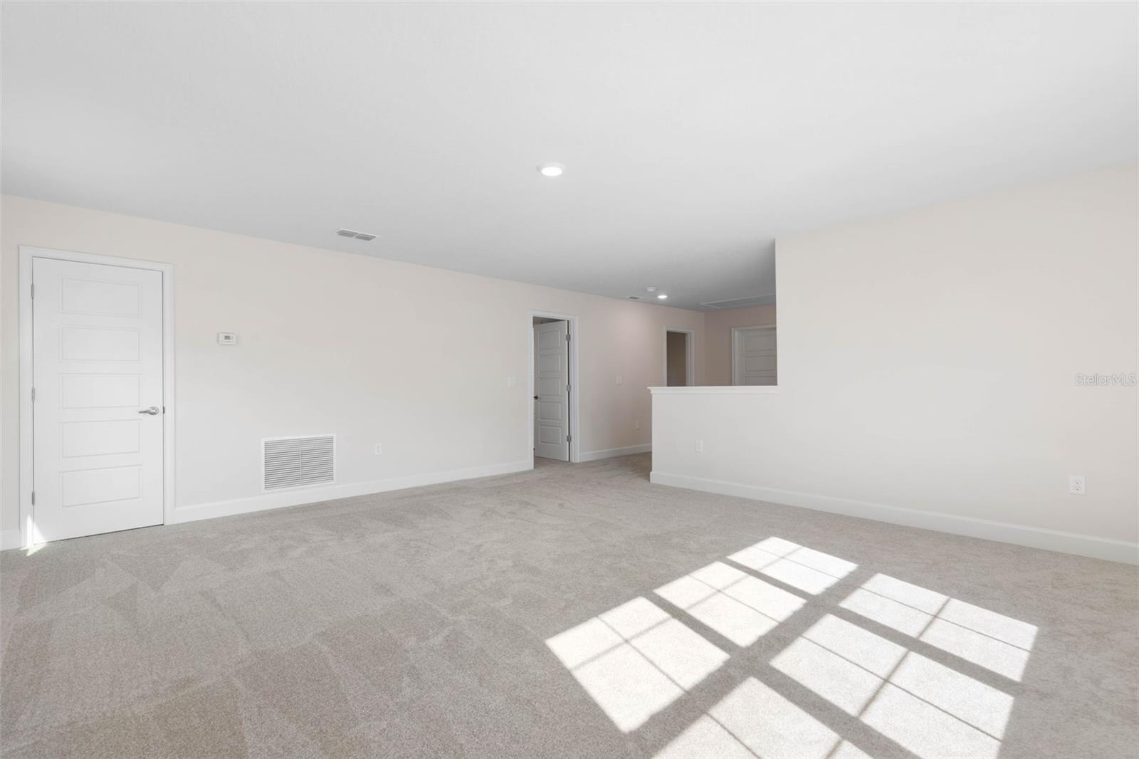 8 KAYDOT CT, PALM COAST, FL, 32164