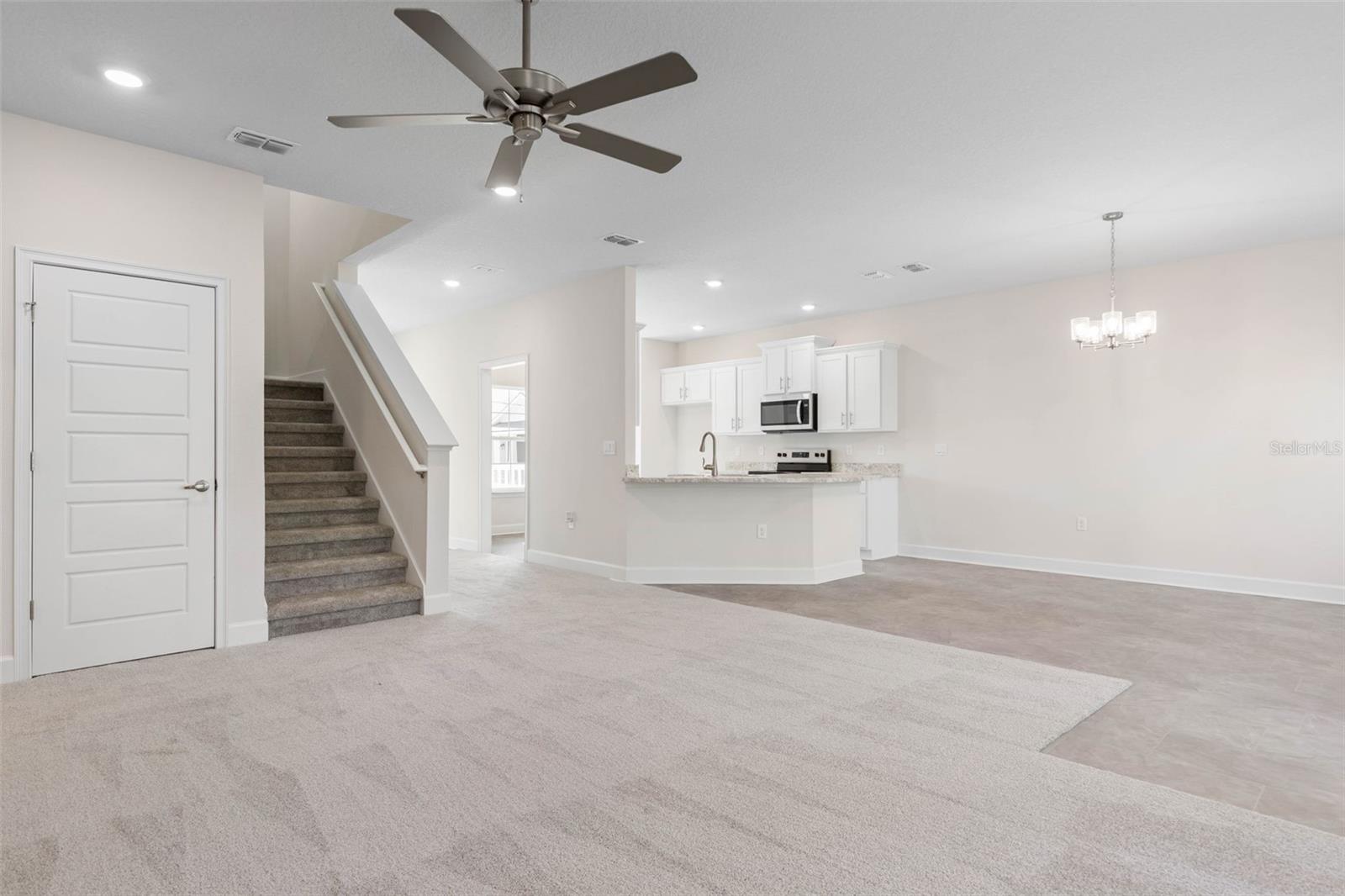 8 KAYDOT CT, PALM COAST, FL, 32164