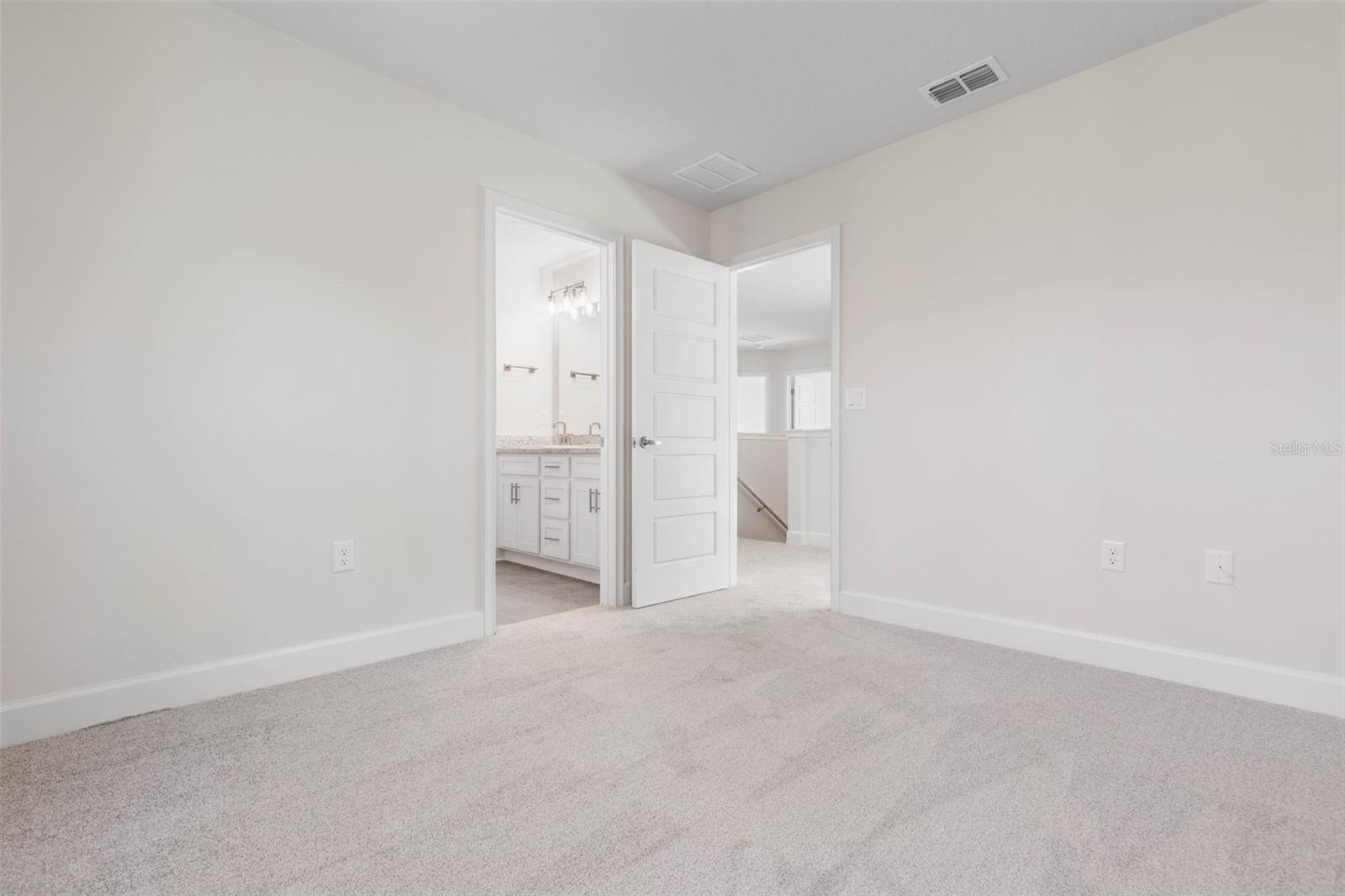 8 KAYDOT CT, PALM COAST, FL, 32164