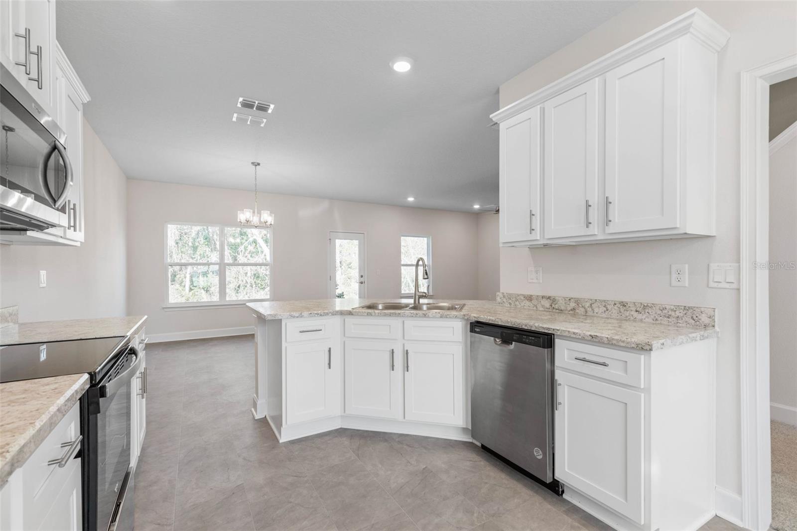 8 KAYDOT CT, PALM COAST, FL, 32164