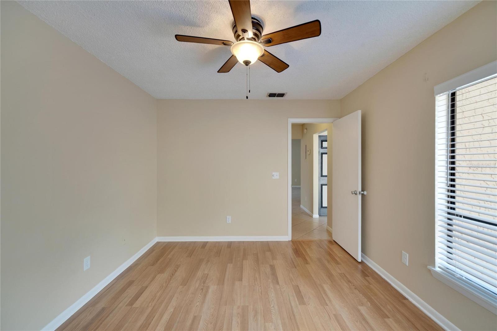 2022 GREGORY DR, TAMPA, FL, 33613