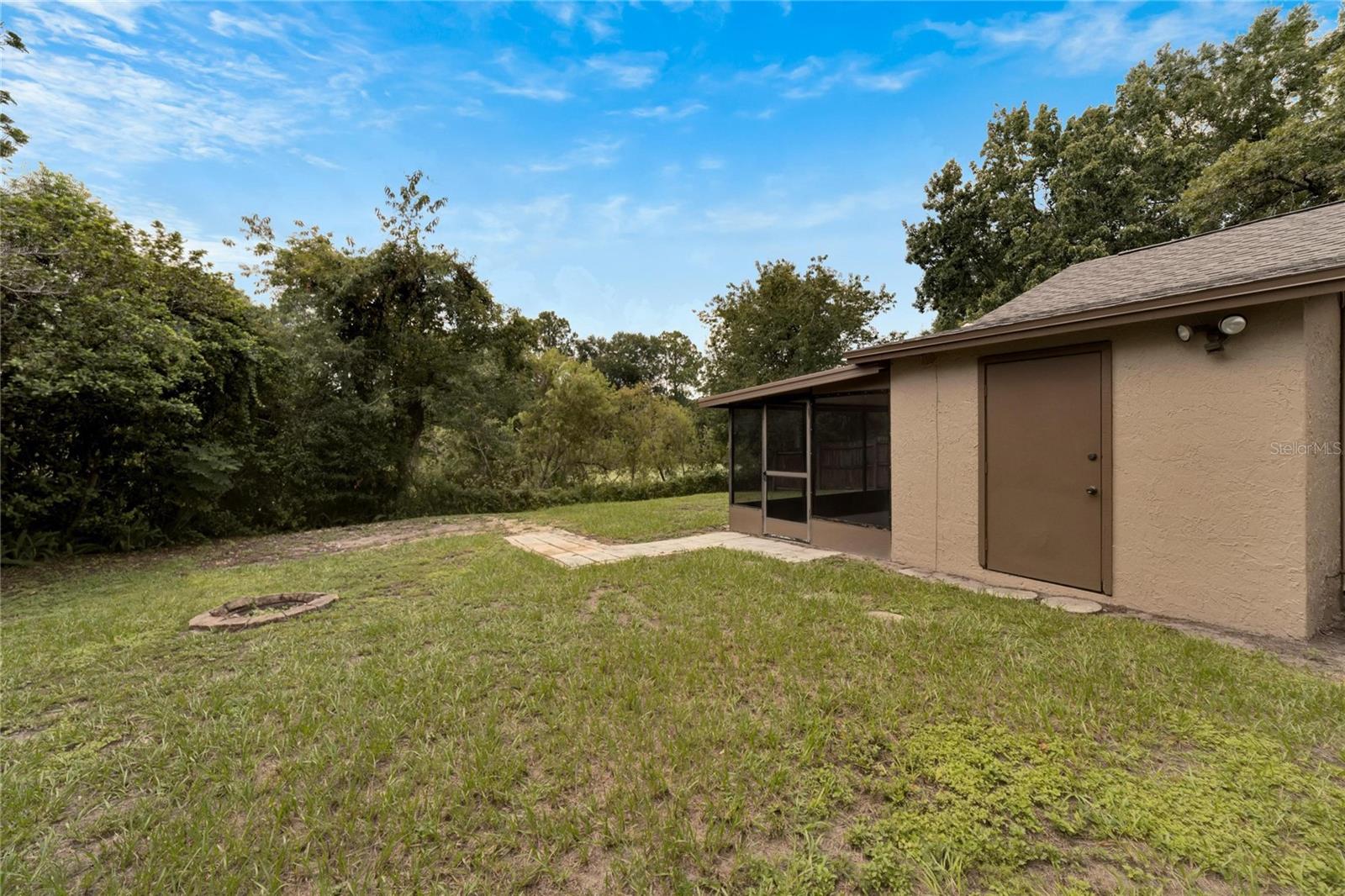 2022 GREGORY DR, TAMPA, FL, 33613