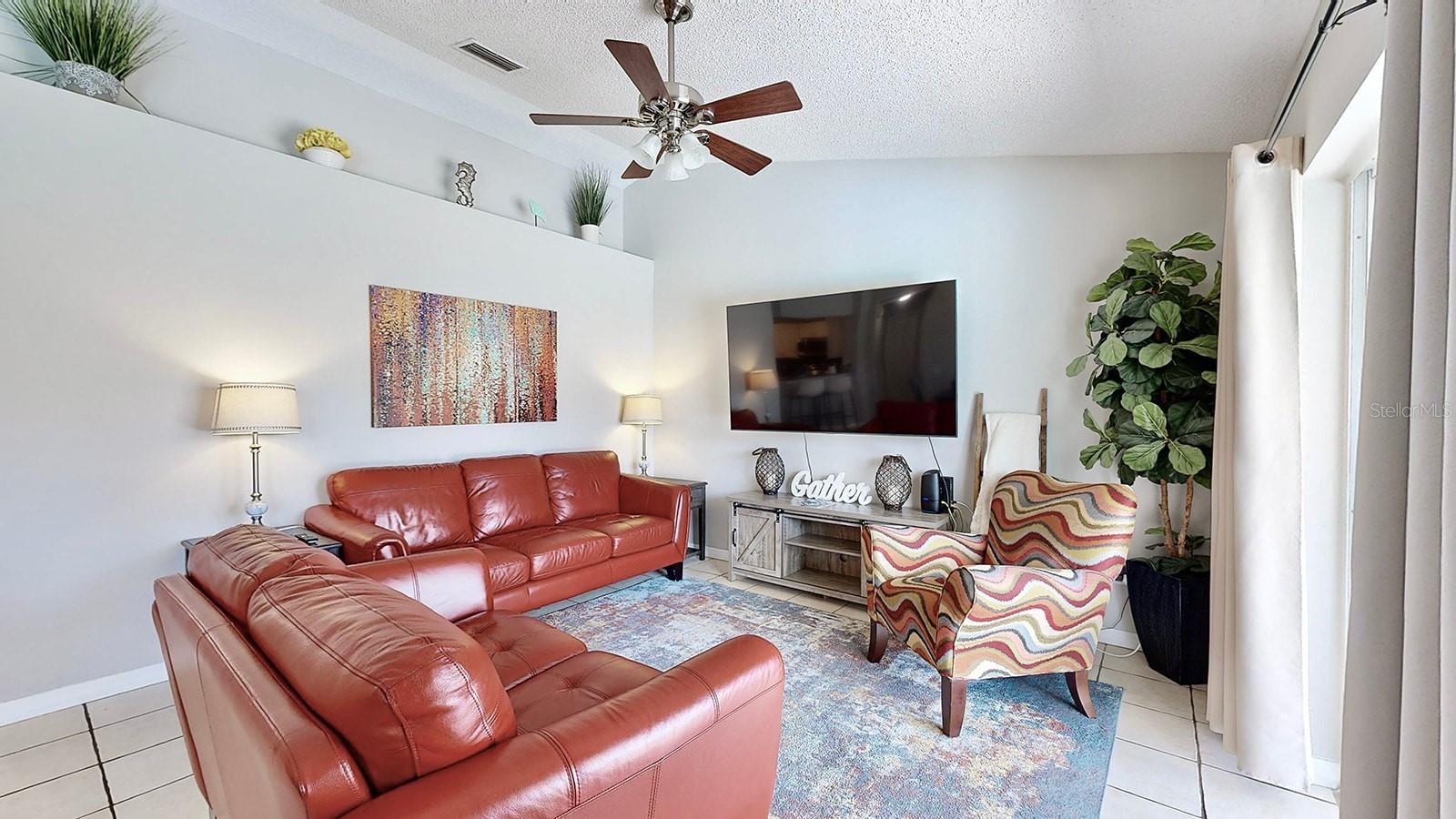 114 ISLAND WATER WAY, APOLLO BEACH, FL, 33572