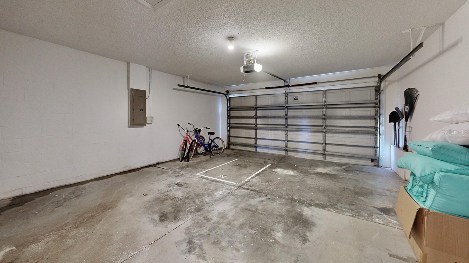 114 ISLAND WATER WAY, APOLLO BEACH, FL, 33572