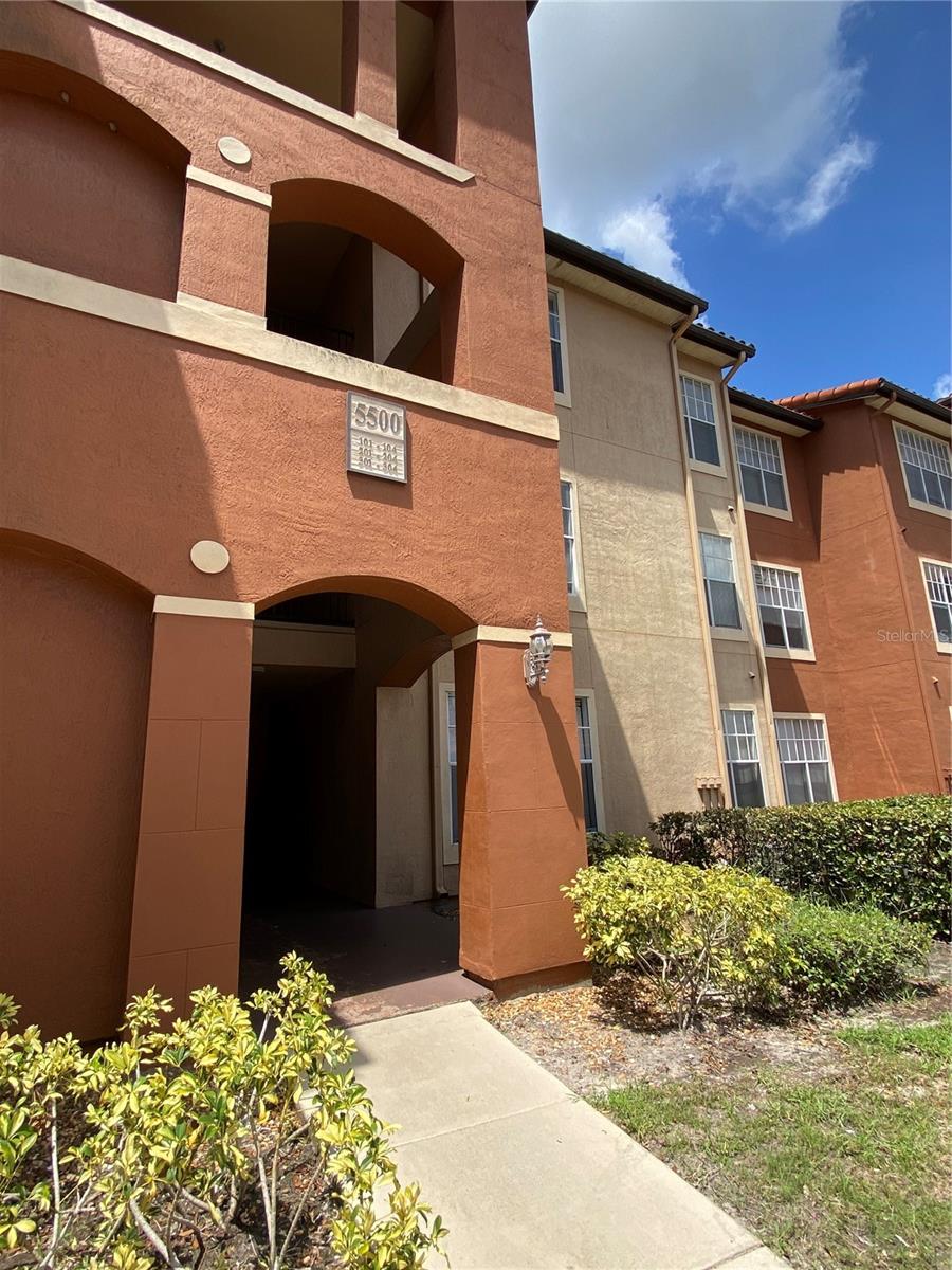5578 METROWEST BLVD #107, ORLANDO, FL, 32811