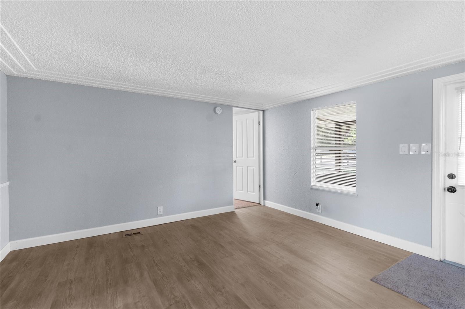 9926 LAKE DR, WEEKI WACHEE, FL, 34613