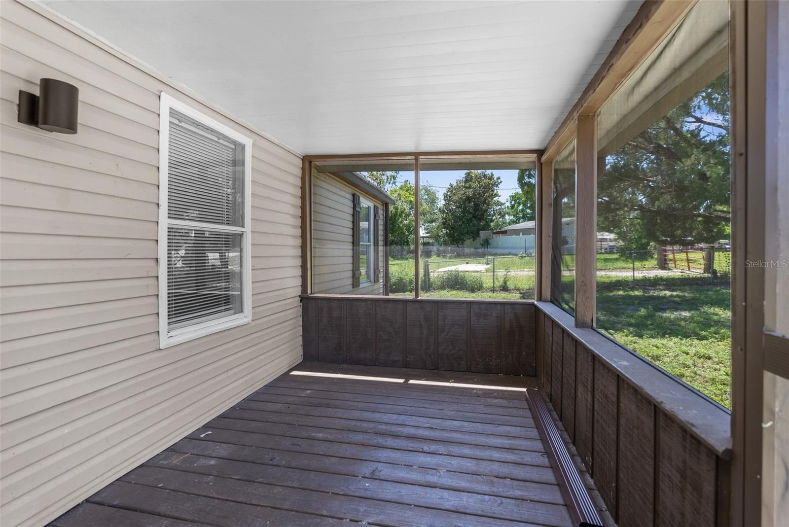 9926 LAKE DR, WEEKI WACHEE, FL, 34613