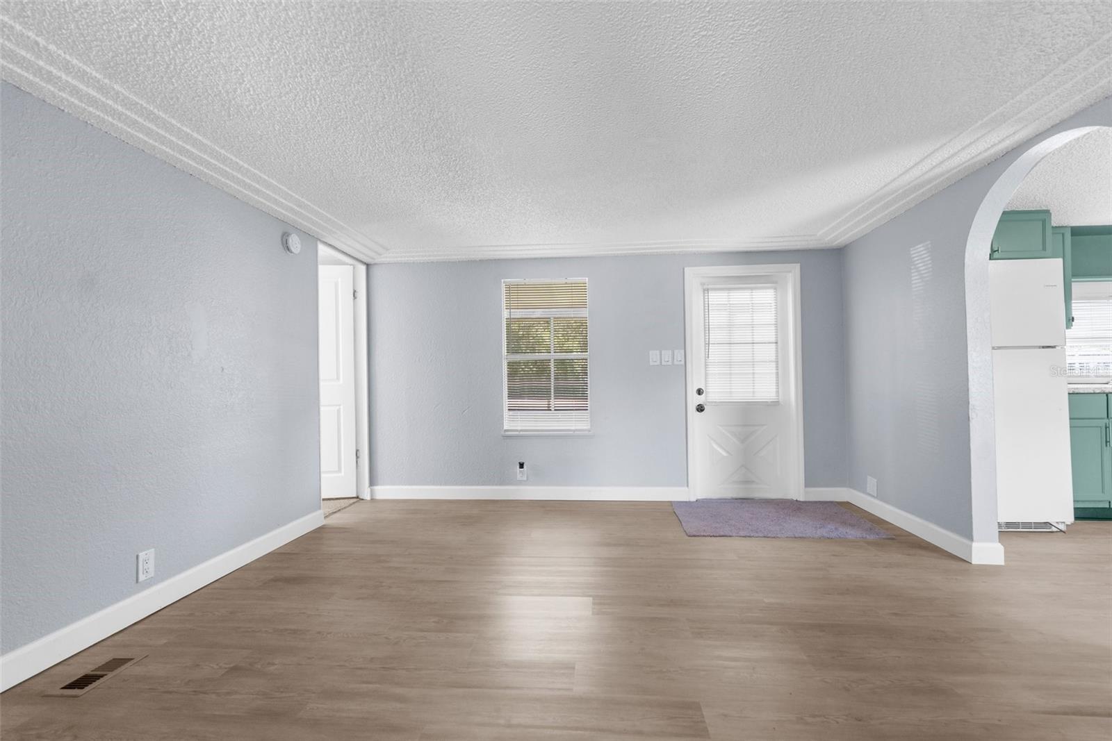 9926 LAKE DR, WEEKI WACHEE, FL, 34613