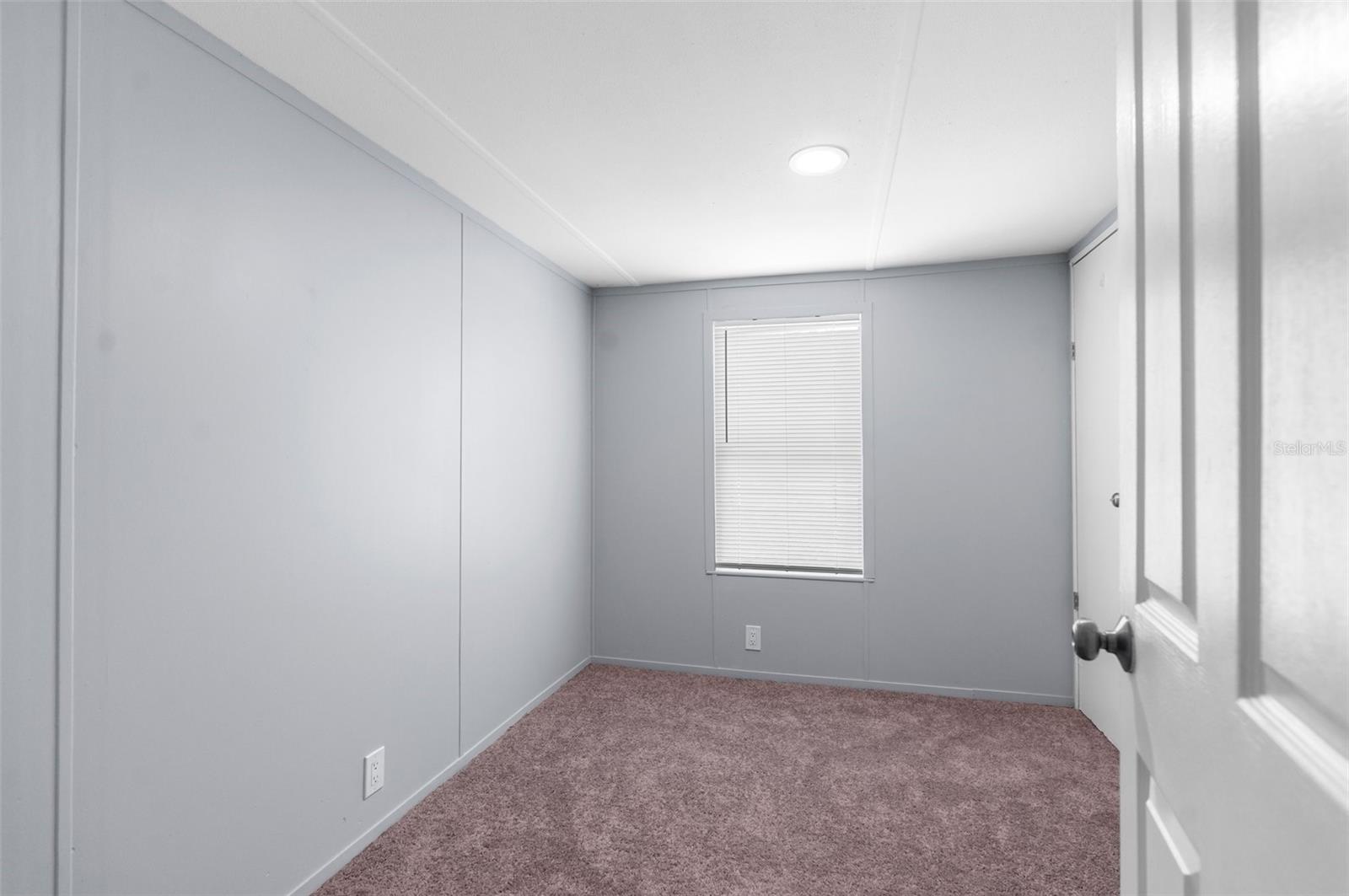 9926 LAKE DR, WEEKI WACHEE, FL, 34613