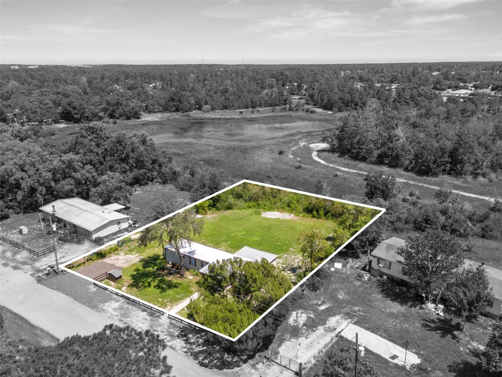 9926 LAKE DR, WEEKI WACHEE, FL, 34613