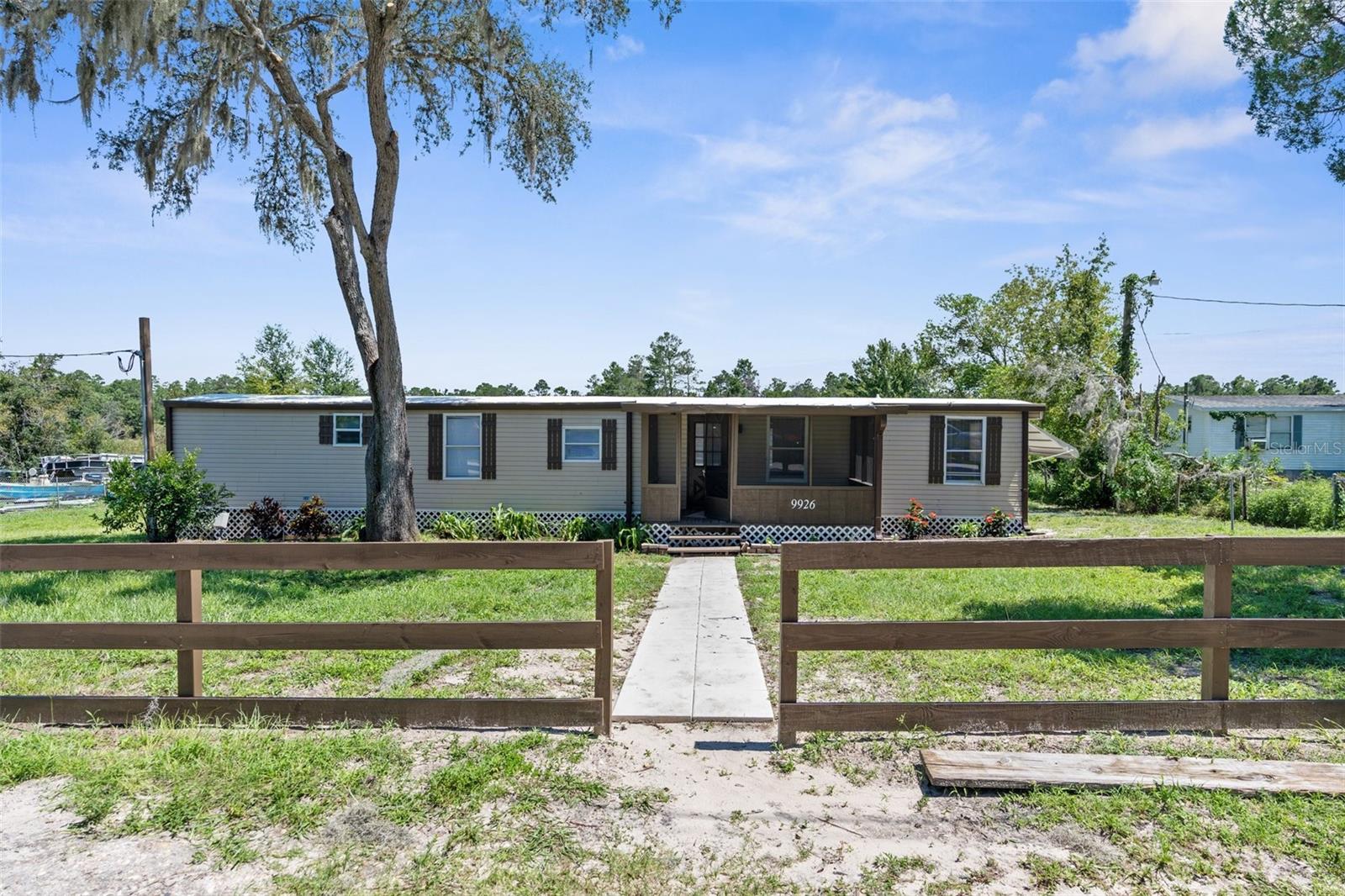 9926 LAKE DR, WEEKI WACHEE, FL, 34613