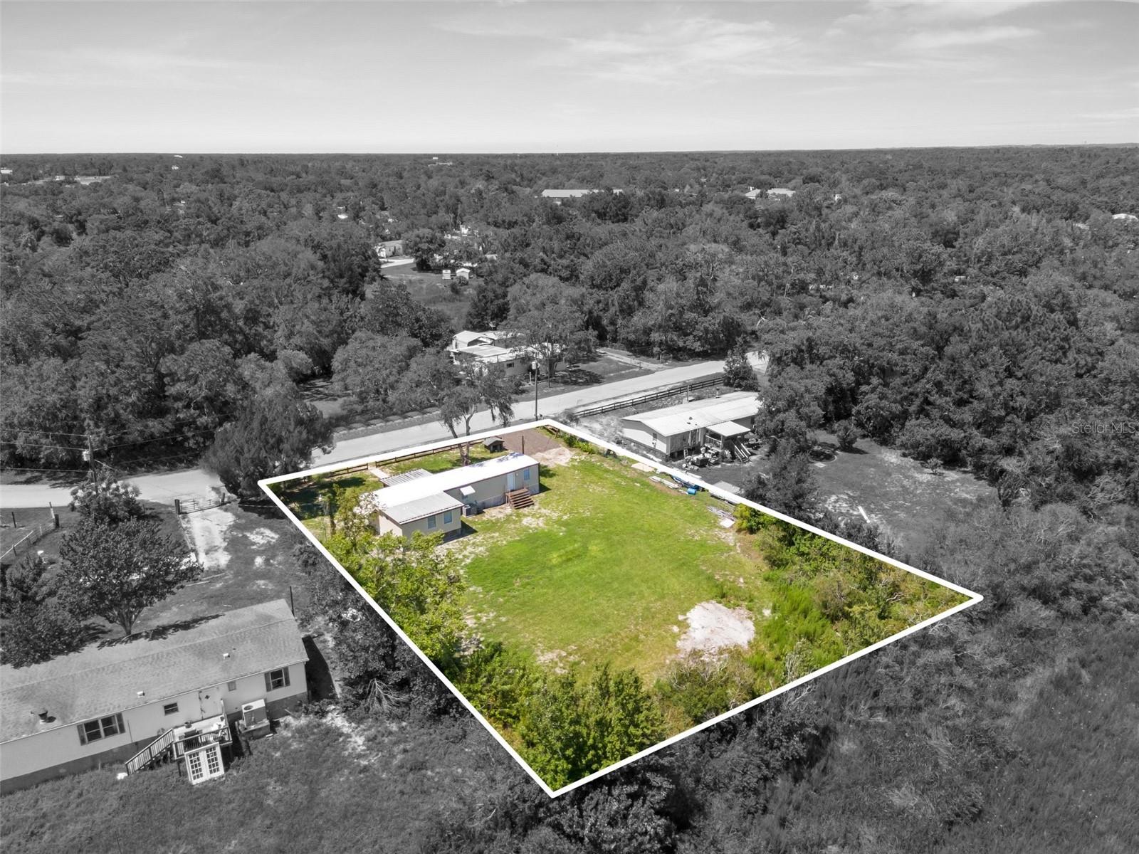 9926 LAKE DR, WEEKI WACHEE, FL, 34613