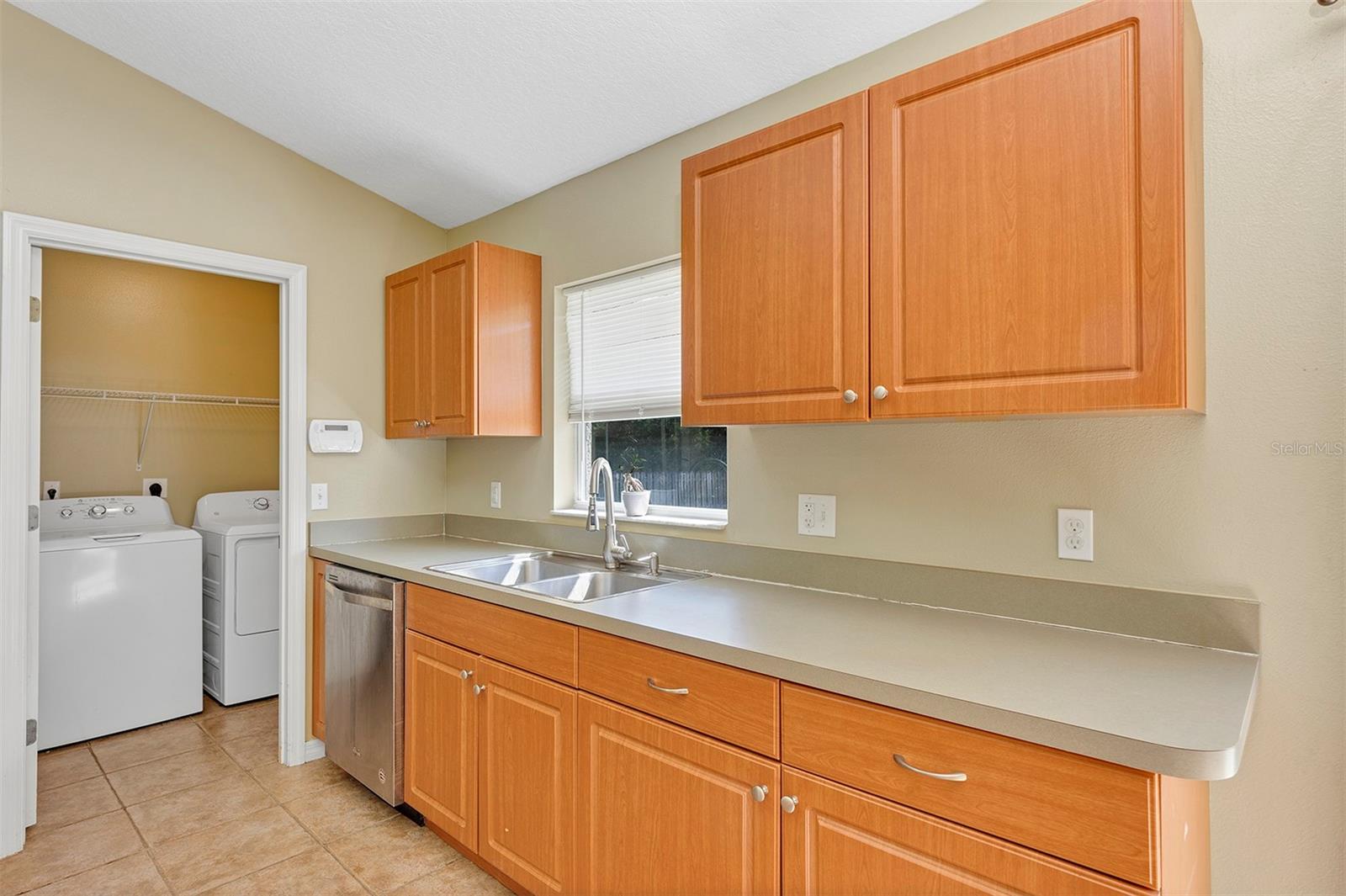 1025 8TH AVE, DELAND, FL, 32724
