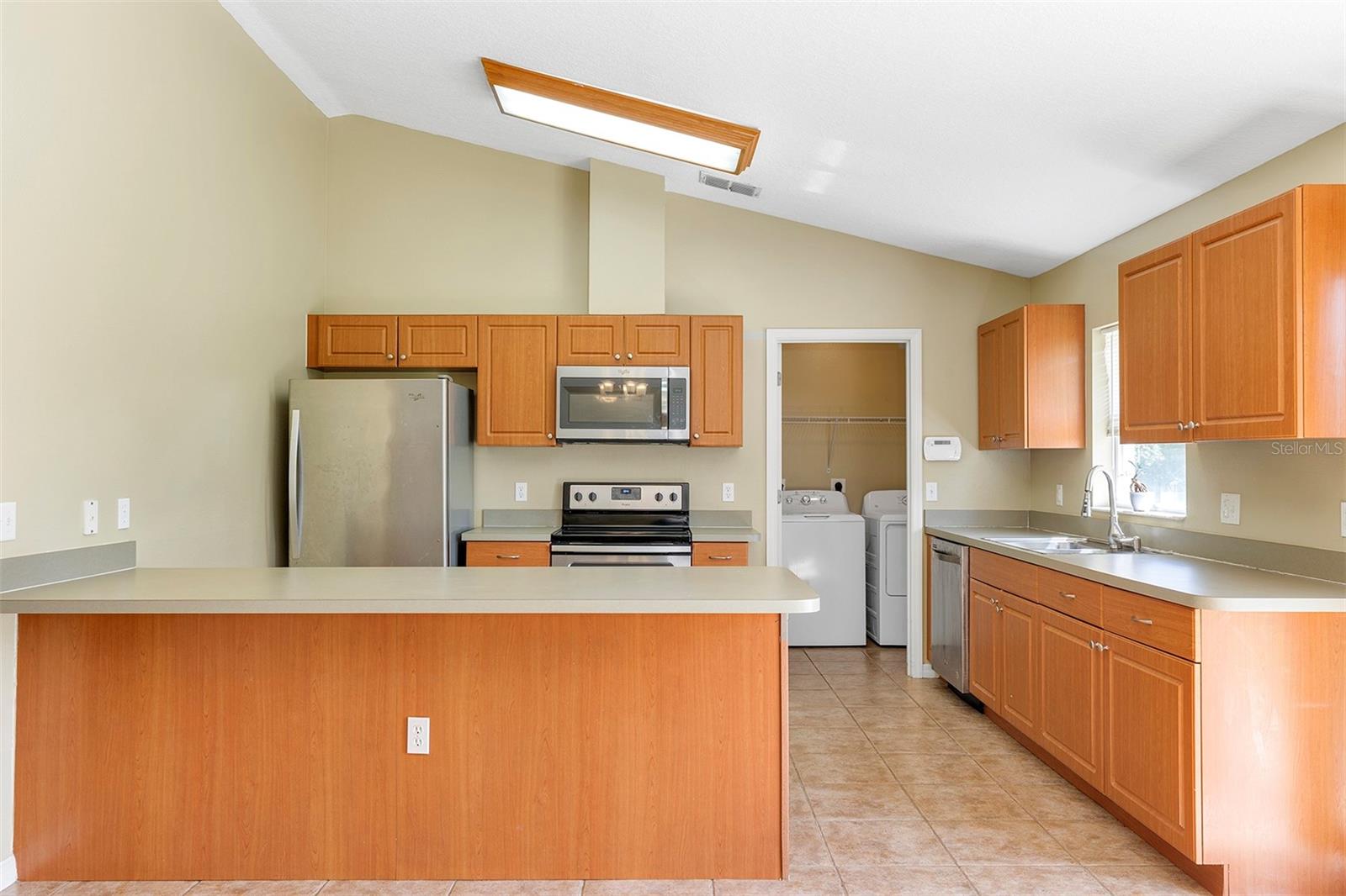 1025 8TH AVE, DELAND, FL, 32724
