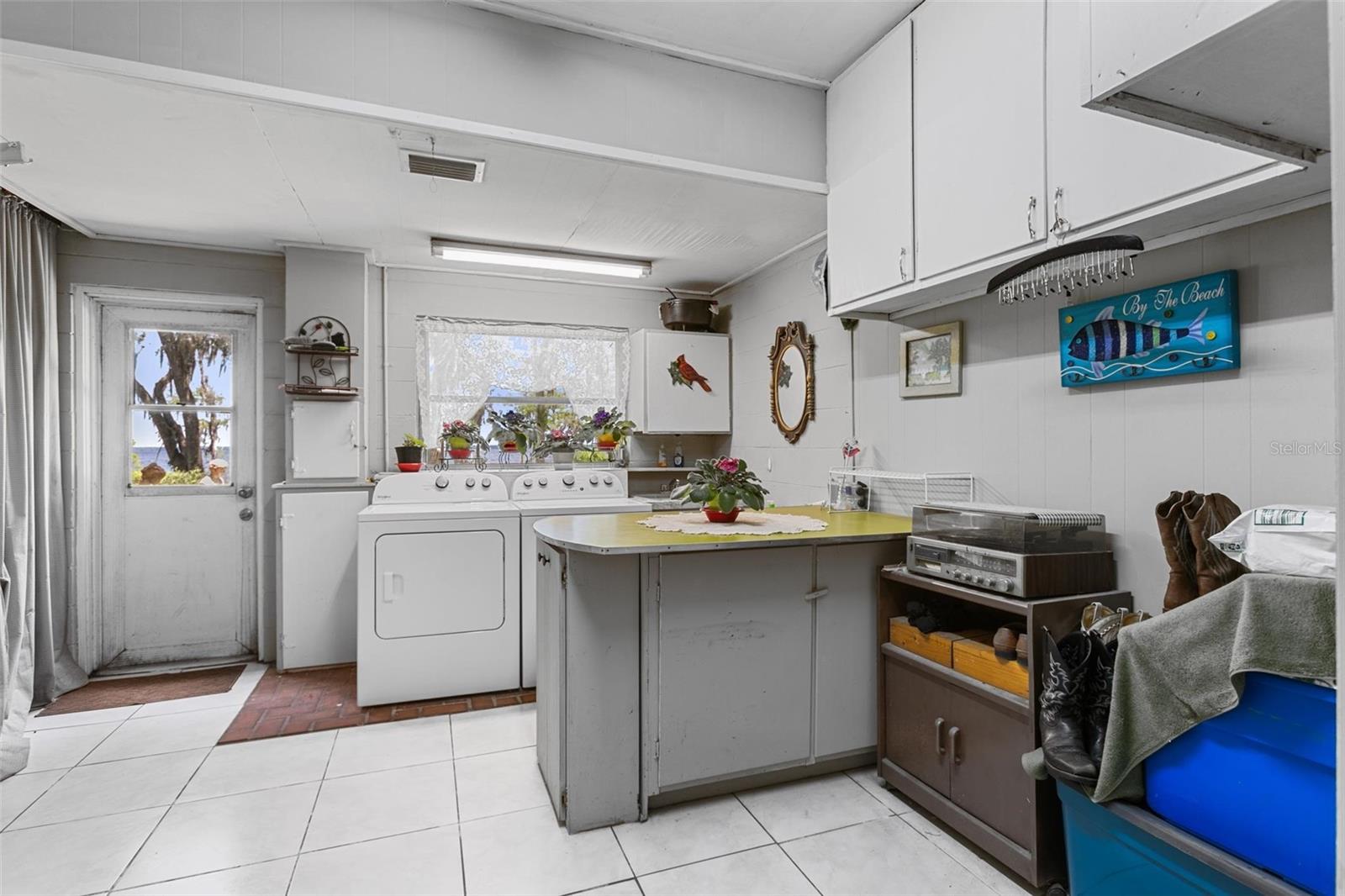 105 UNION AVE, CRESCENT CITY, FL, 32112