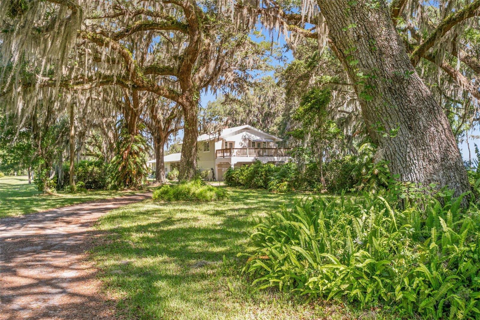105 UNION AVE, CRESCENT CITY, FL, 32112
