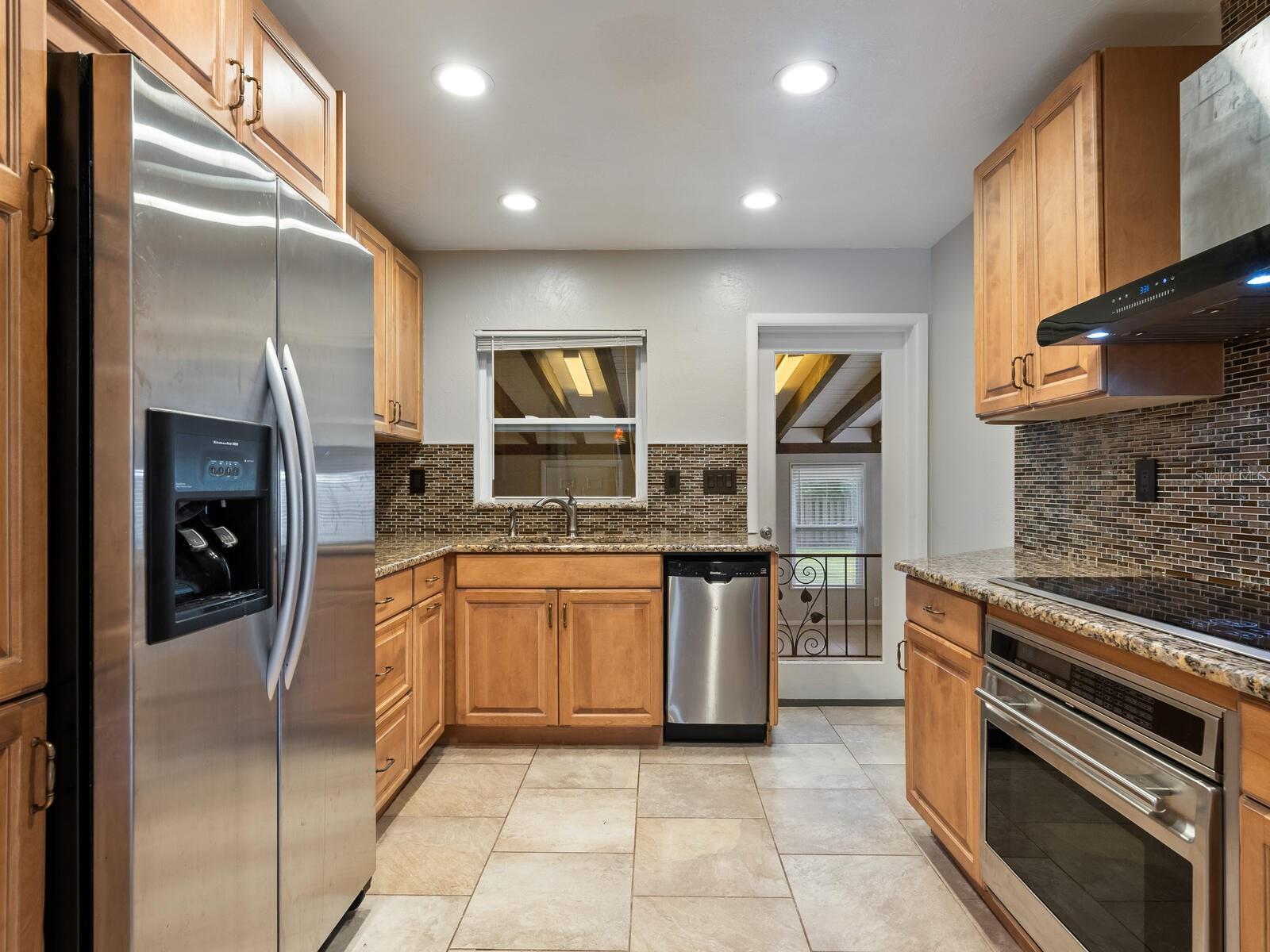 2717 GROVE PL, SARASOTA, FL, 34239