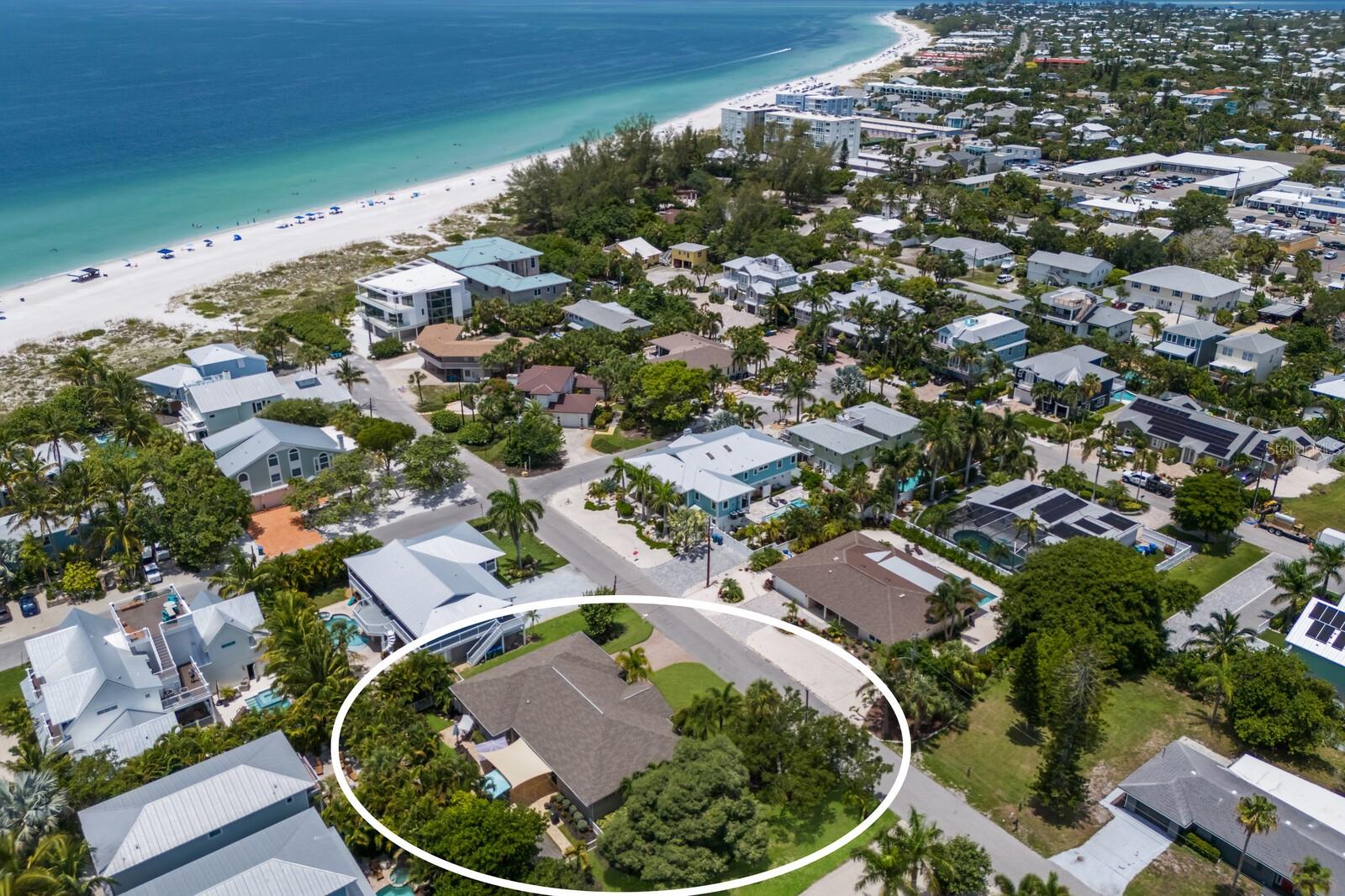 111 49TH ST, HOLMES BEACH, FL, 34217