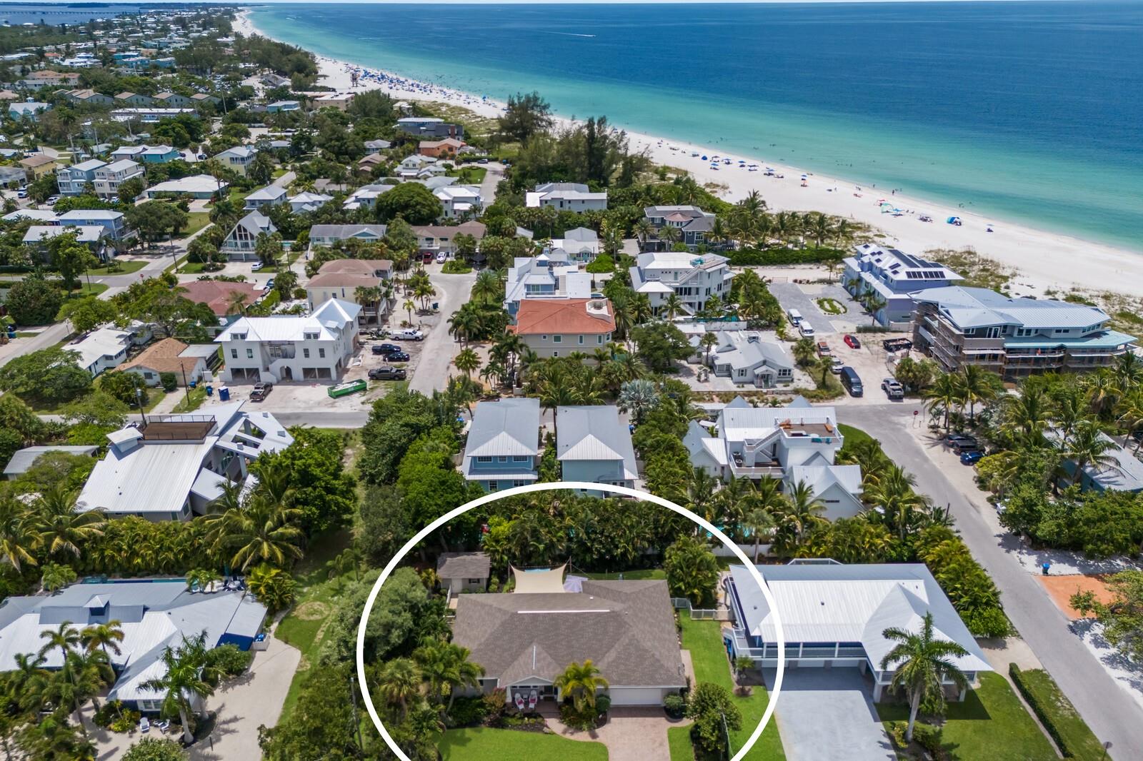 111 49TH ST, HOLMES BEACH, FL, 34217