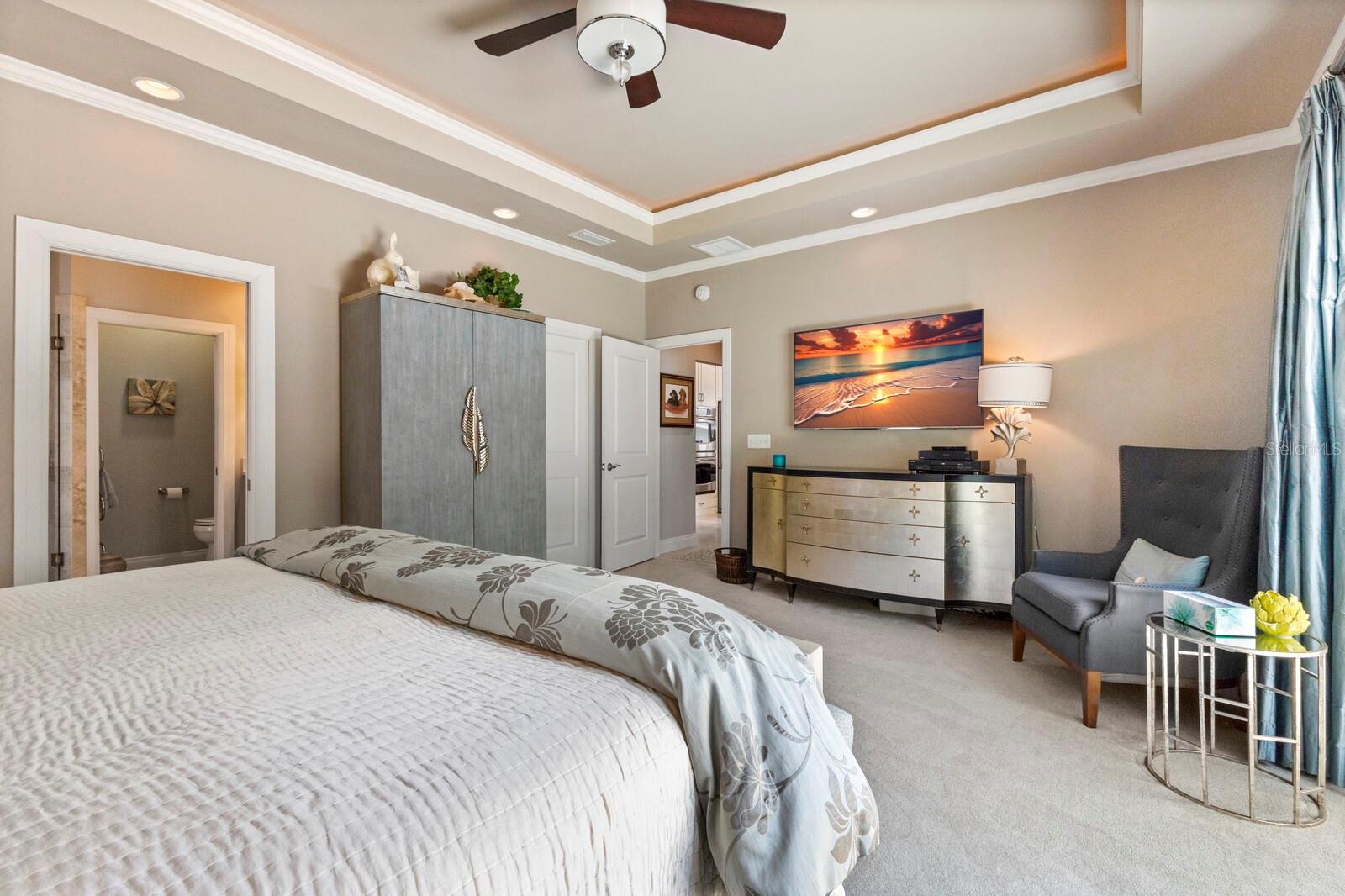 111 49TH ST, HOLMES BEACH, FL, 34217